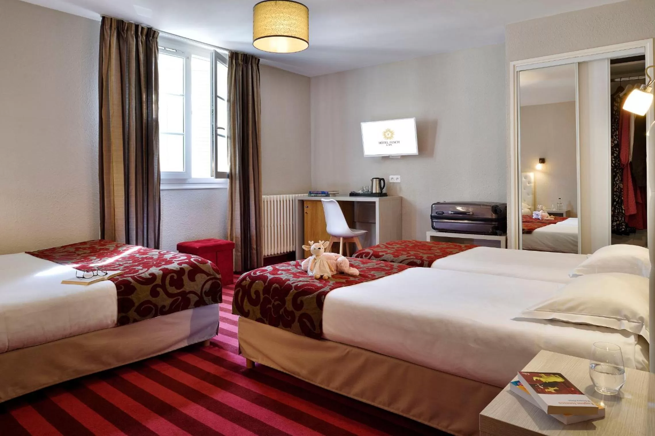 Photo of the whole room, Bed in Hôtel Fesch & Spa