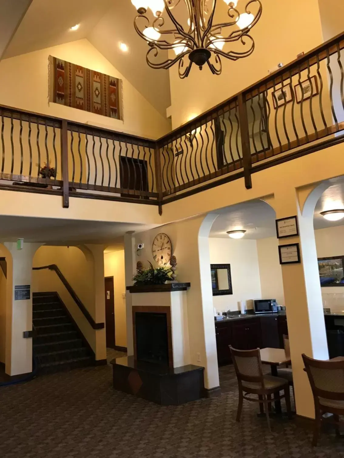 Lobby or reception in Blue Spruce Inn-Meeker, Colorado