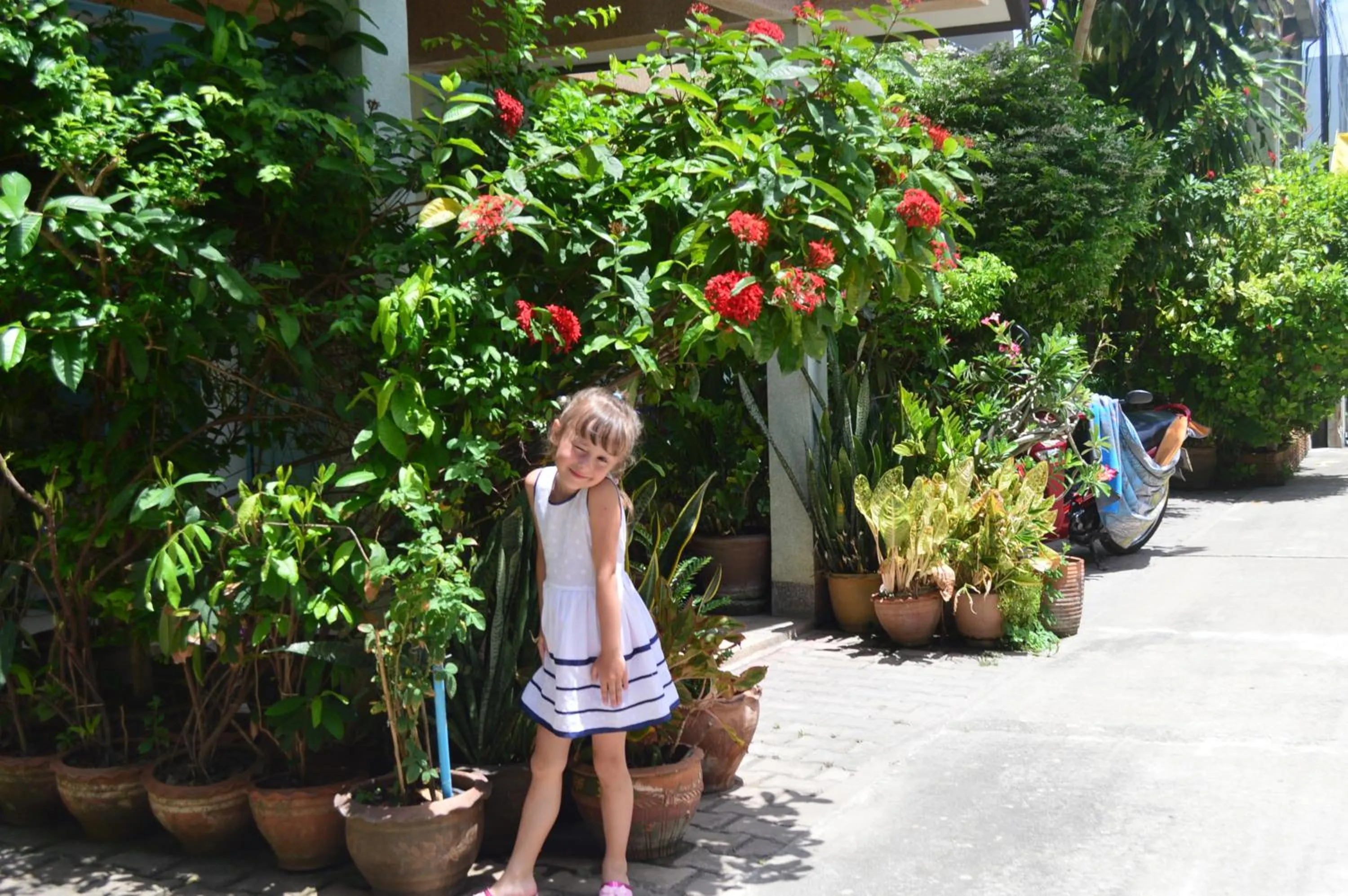 People in Bonny Hotel 4 Floors No Elevator