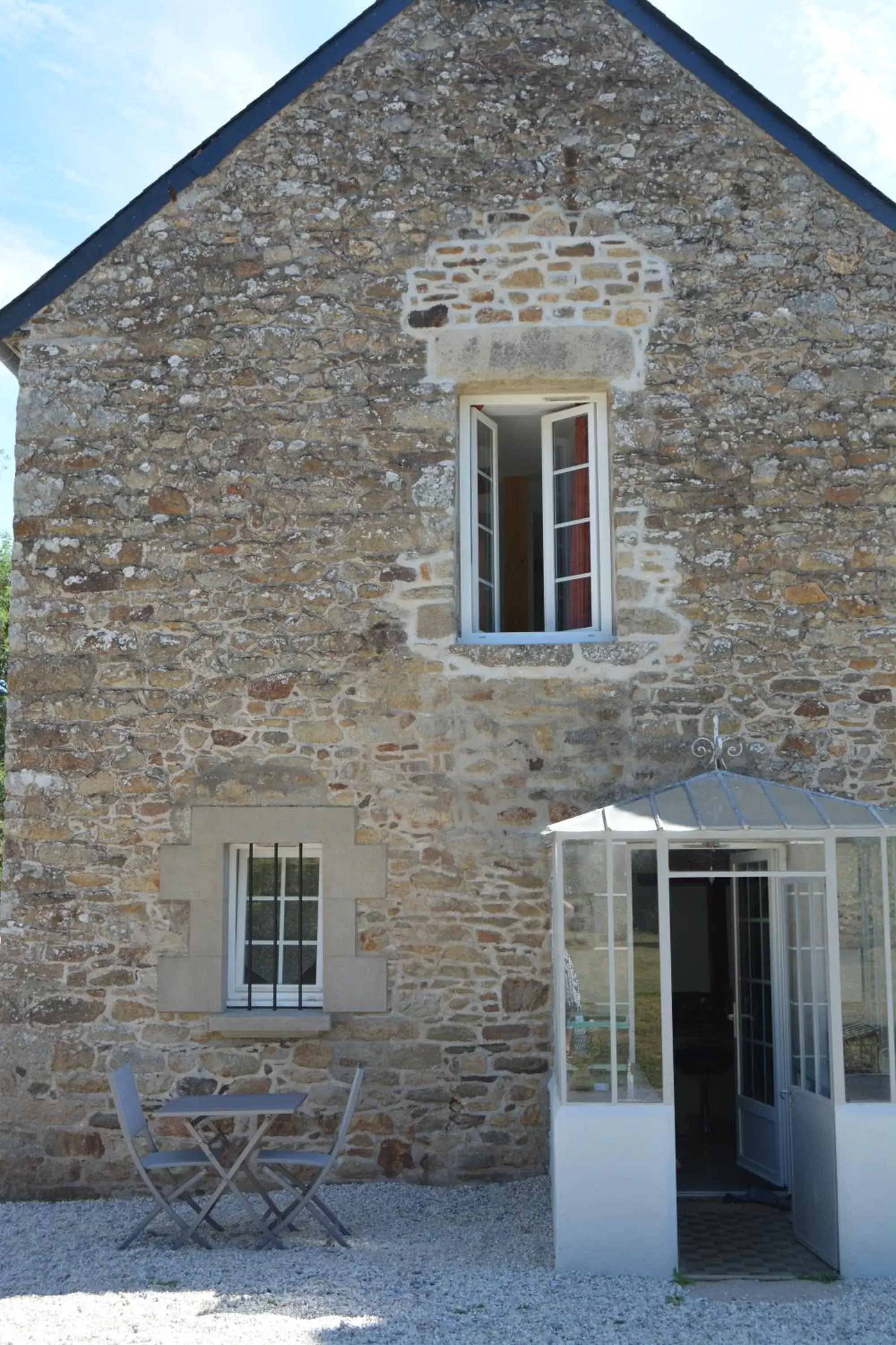 Facade/entrance, Property Building in Lebeau Repos