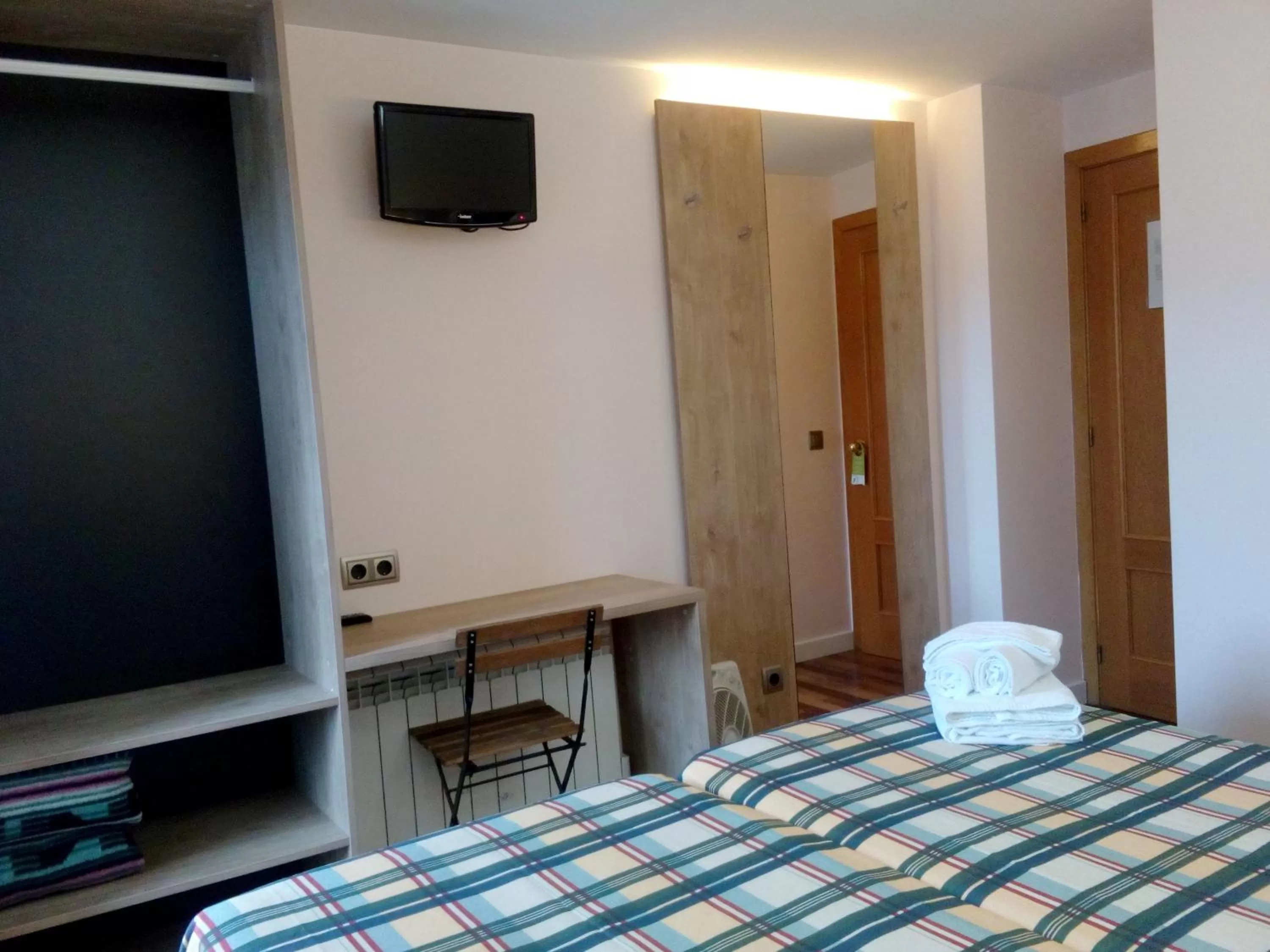 Bed in CAN MENCIÓ - Plaça Major