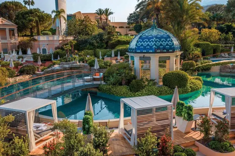 Swimming pool, Pool View in Monte-Carlo Bay Hotel & Resort