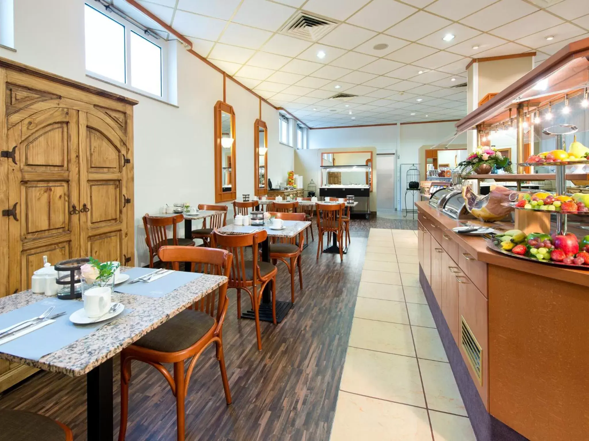 Restaurant/places to eat in ACHAT Hotel Neustadt an der Weinstraße Restaurant/places to eat in ACHAT Hotel Neustadt an der Weinstraße