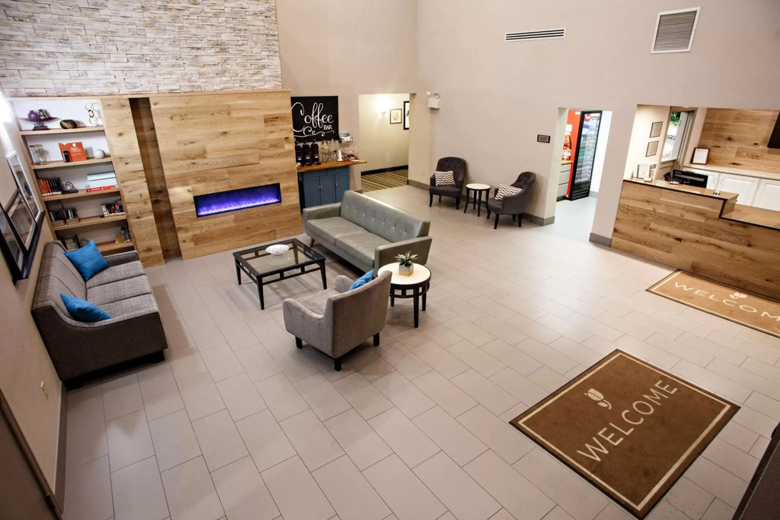 Lobby or reception in Country Inn & Suites by Radisson, Harrisburg West, PA
