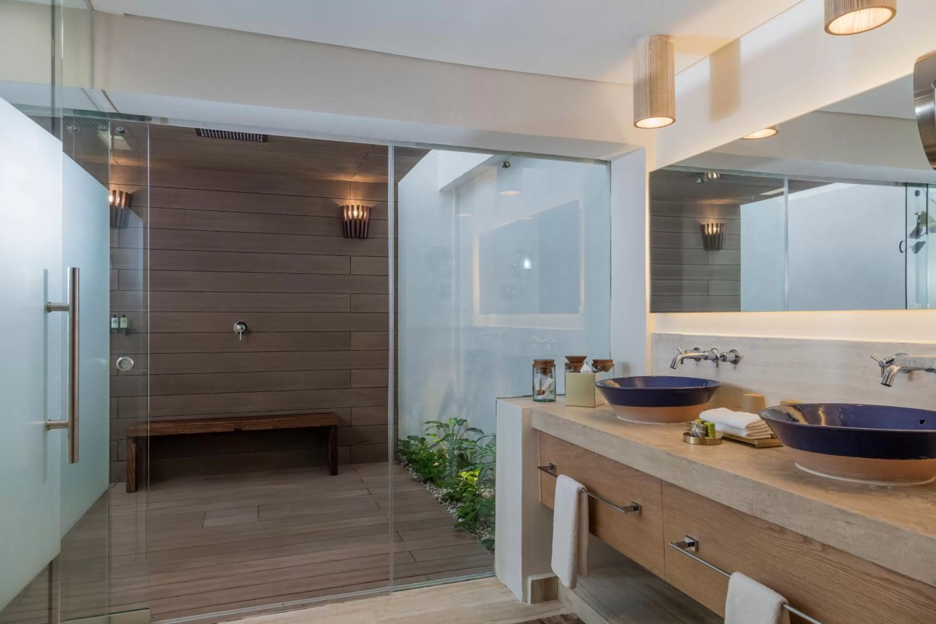 Bathroom in Presidente InterContinental Cozumel Resort & Spa by IHG