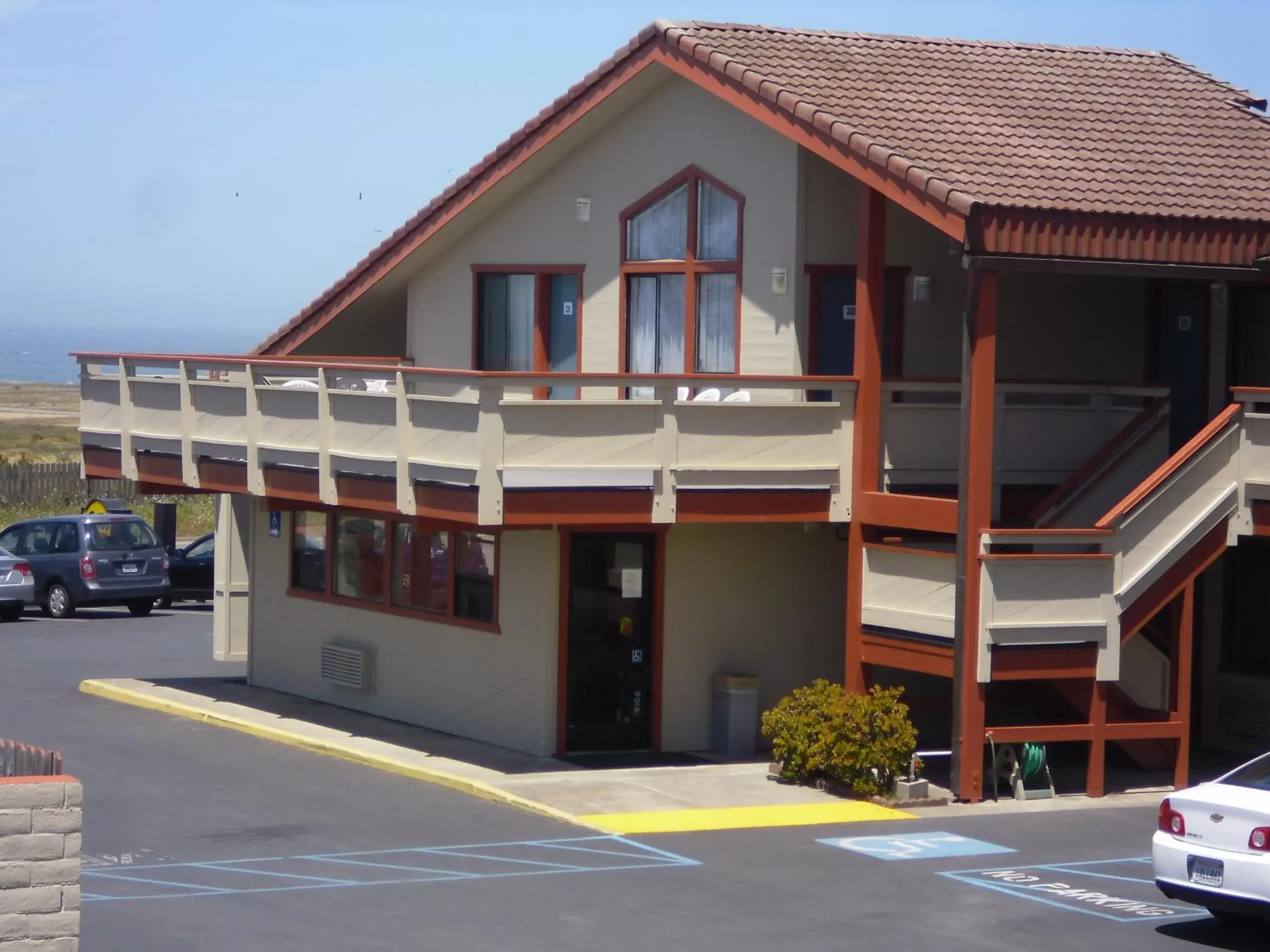 Facade/entrance, Property Building in Super 8 by Wyndham Fort Bragg