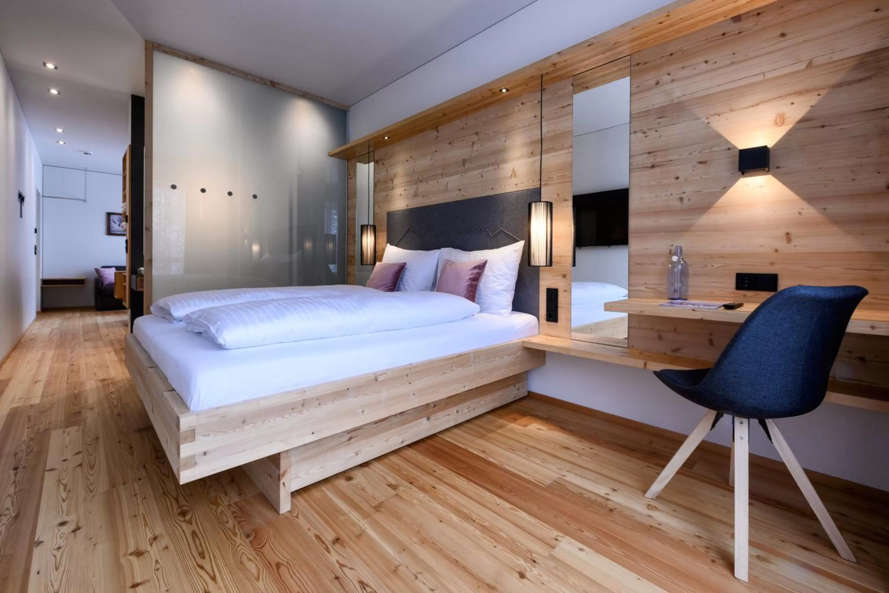 Bed in Tirol Lodge