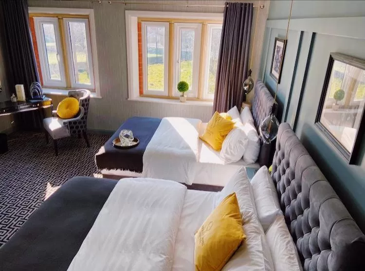 Photo of the whole room in Phoenix Hotel Liverpool