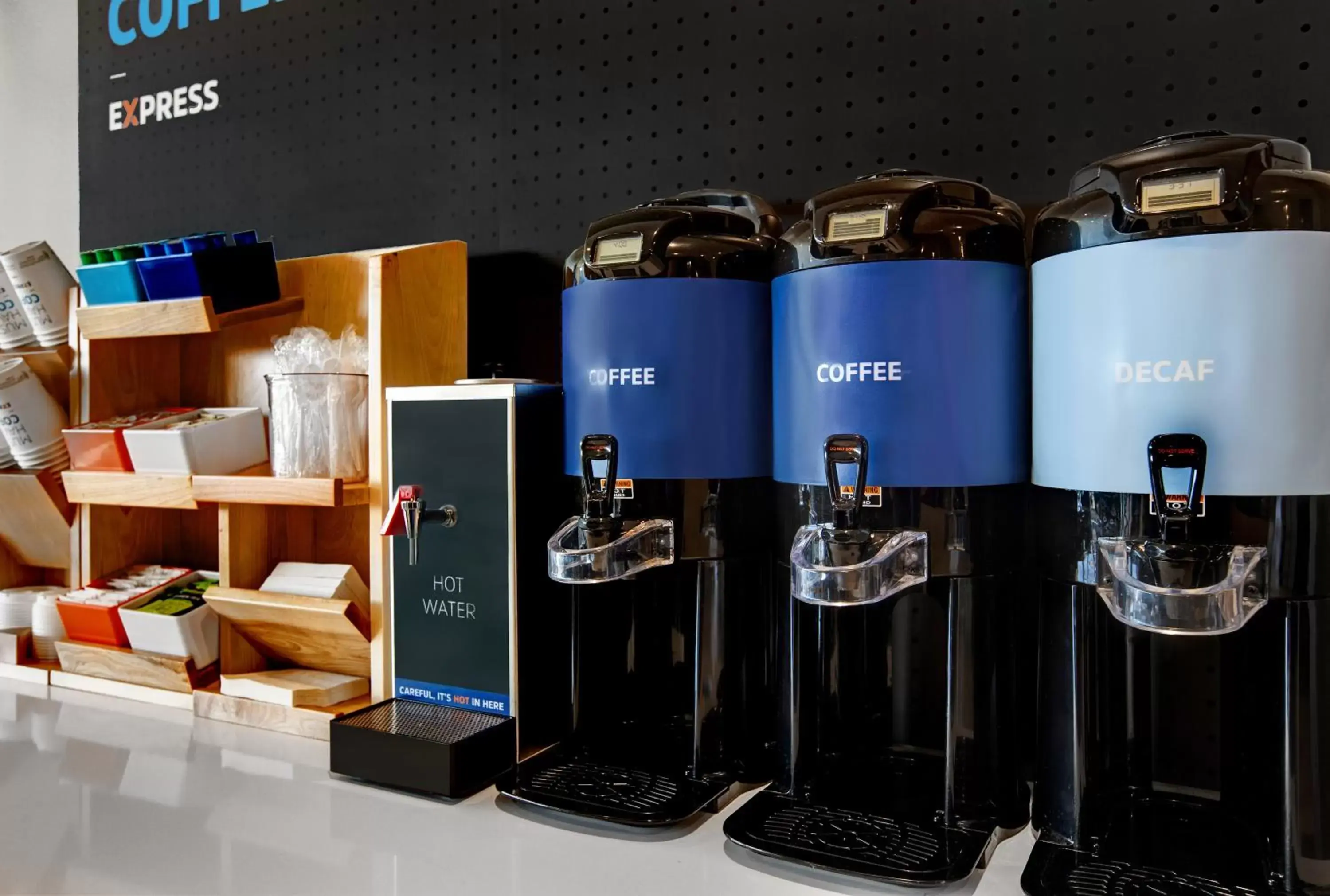 Coffee/tea facilities in Holiday Inn Express & Suites - Milwaukee - Brookfield, an IHG Hotel