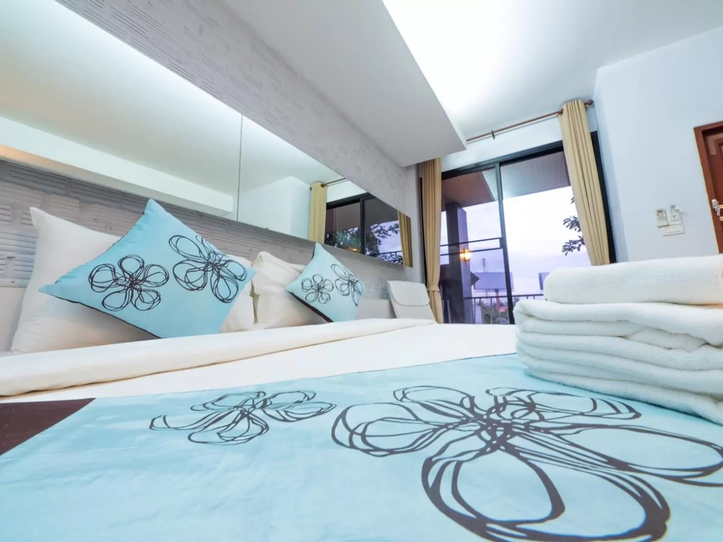 Bed in Panlaan Boutique Resort