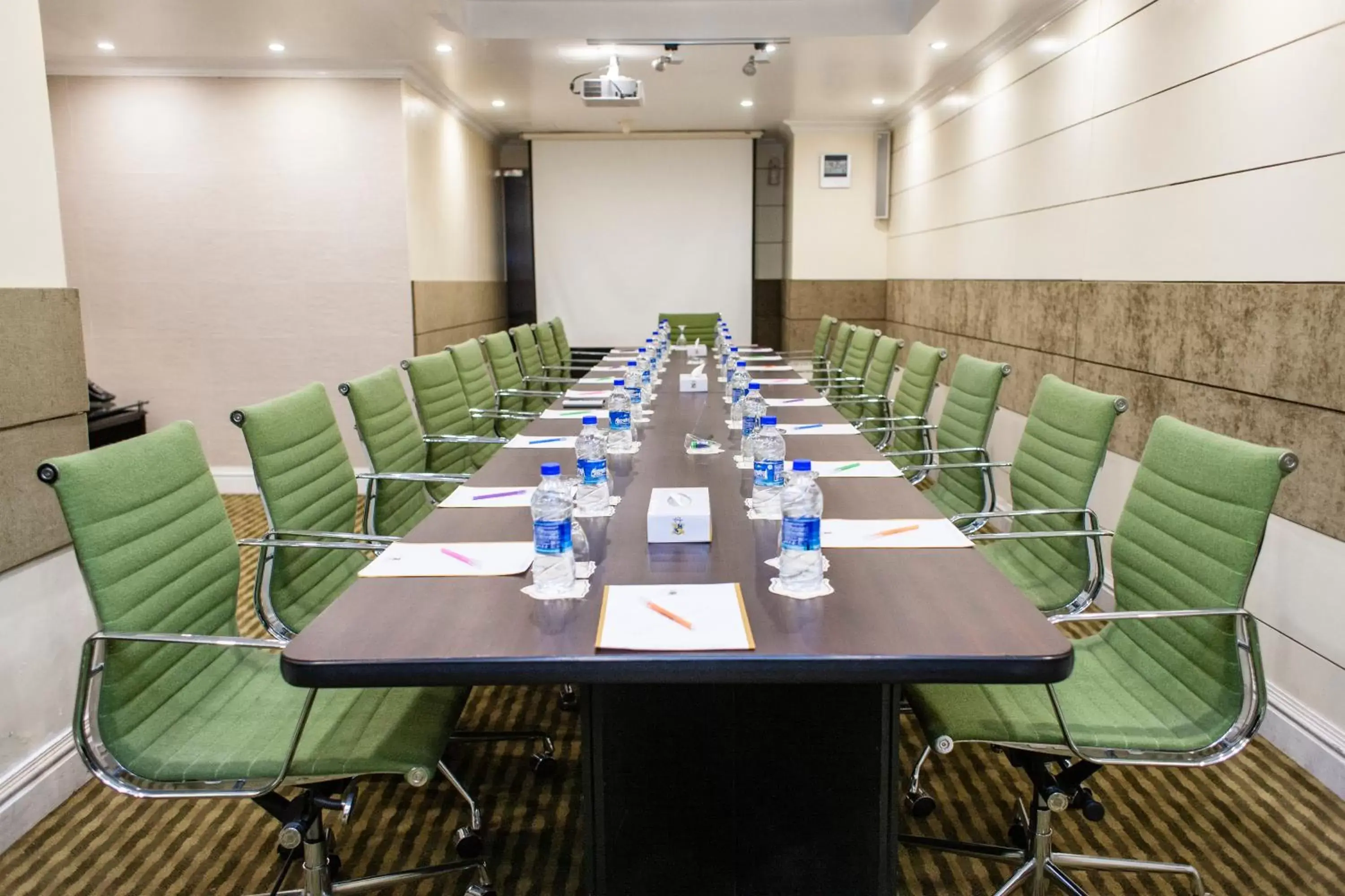 Business facilities in Royal Park Residence Hotel