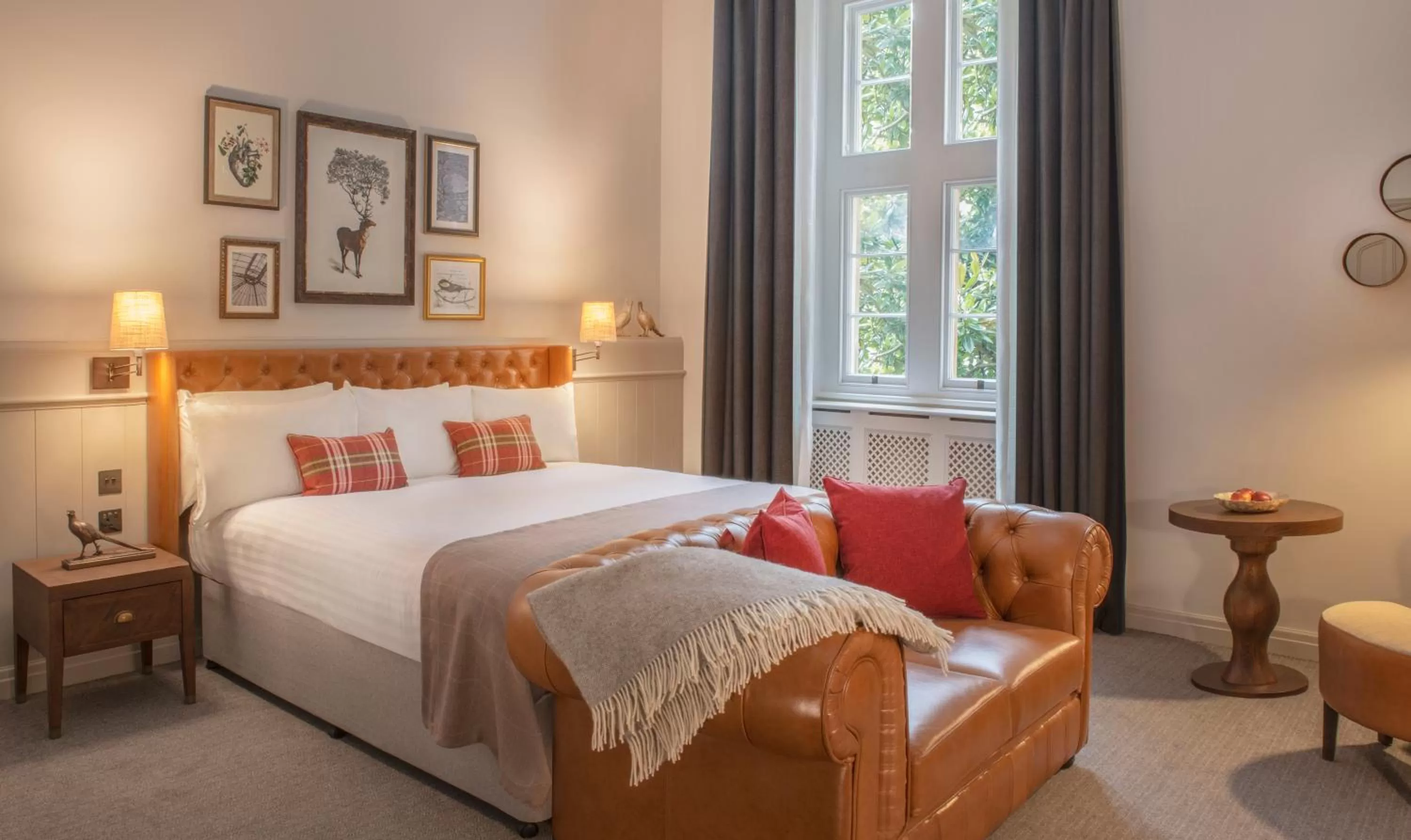 Bedroom, Bed in De Vere Tortworth Court