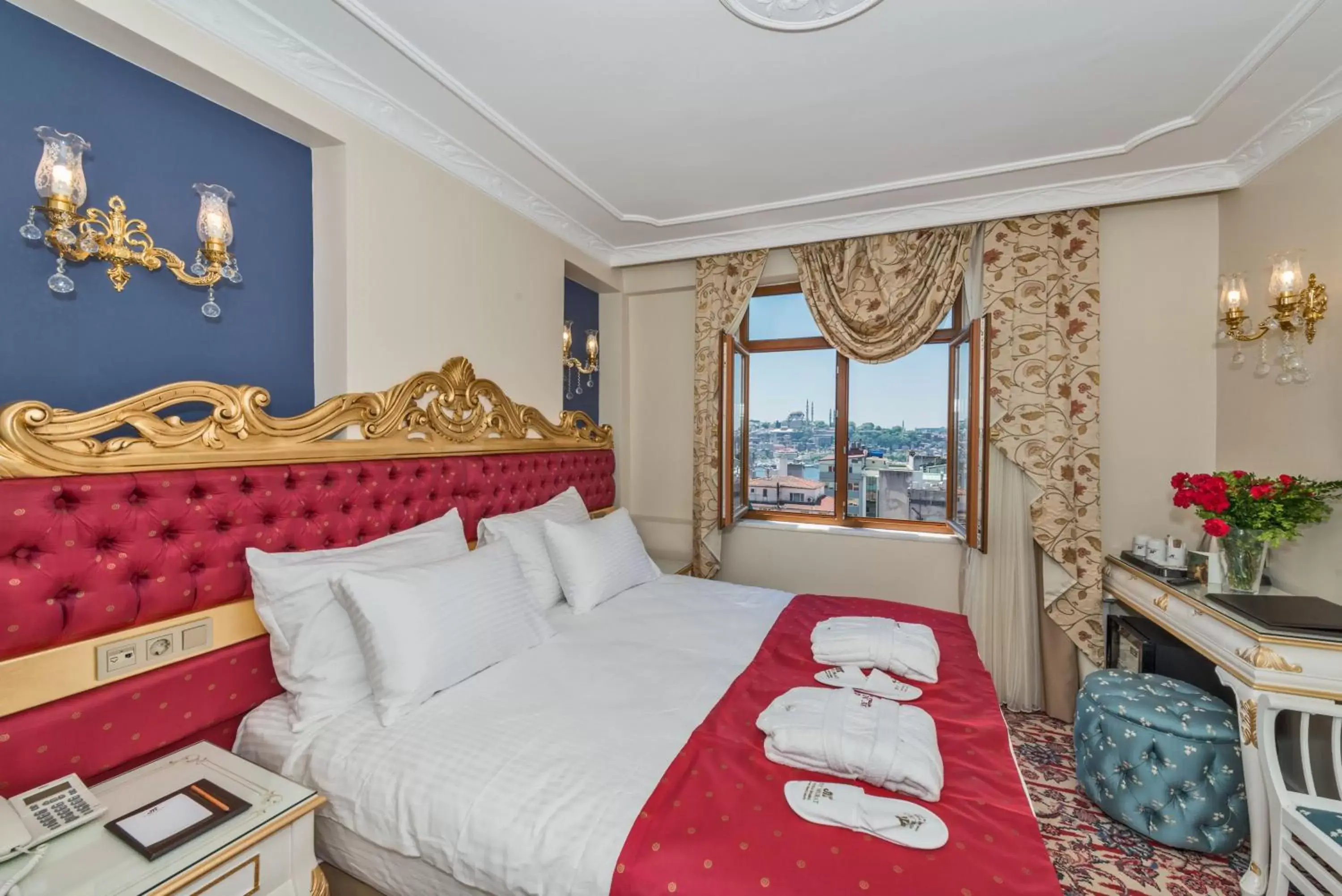 Night, Bed in Galatower Hotel Night, Bed in Galatower Hotel