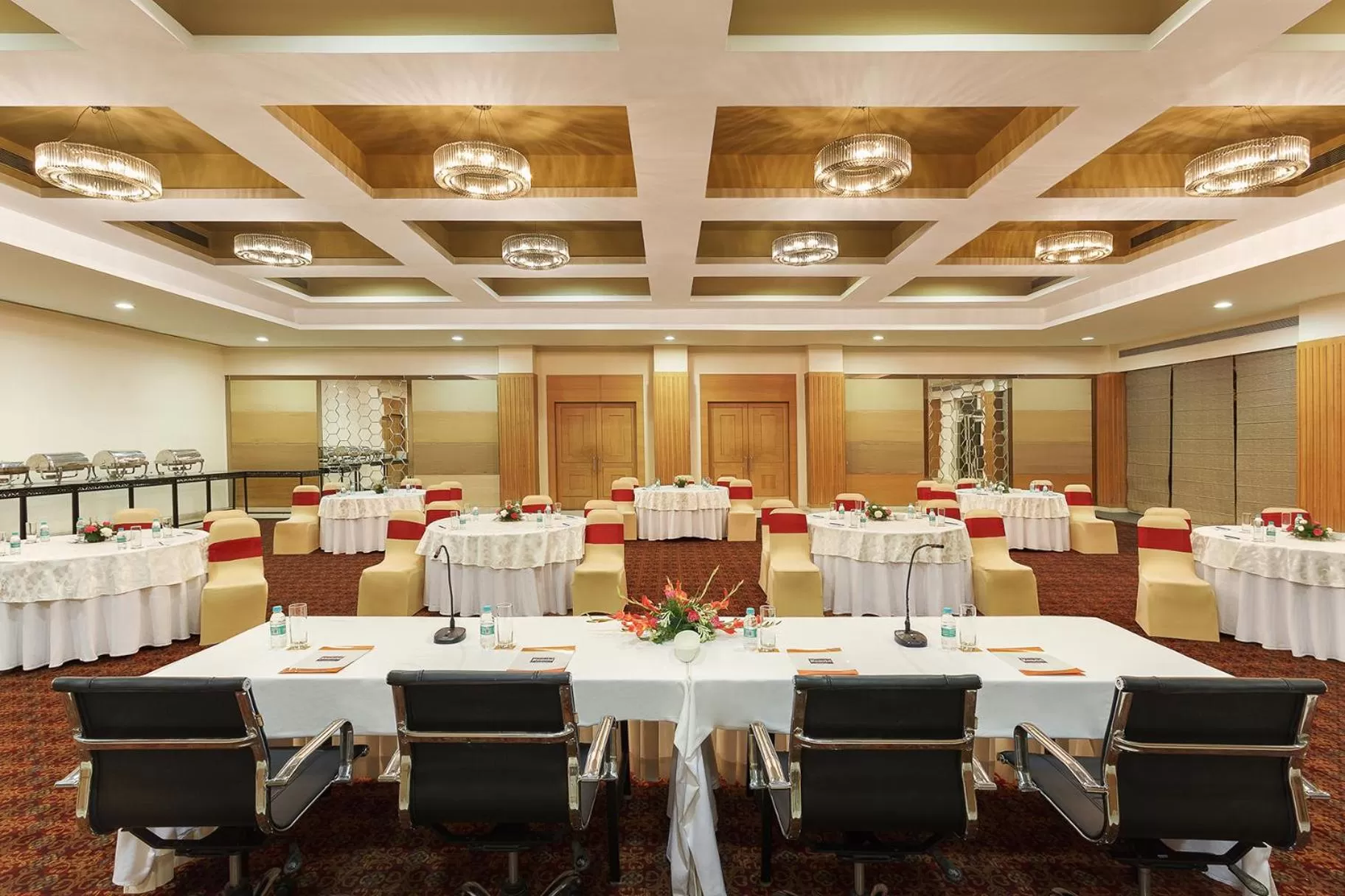 Banquet/Function facilities in Hometel Roorkee
