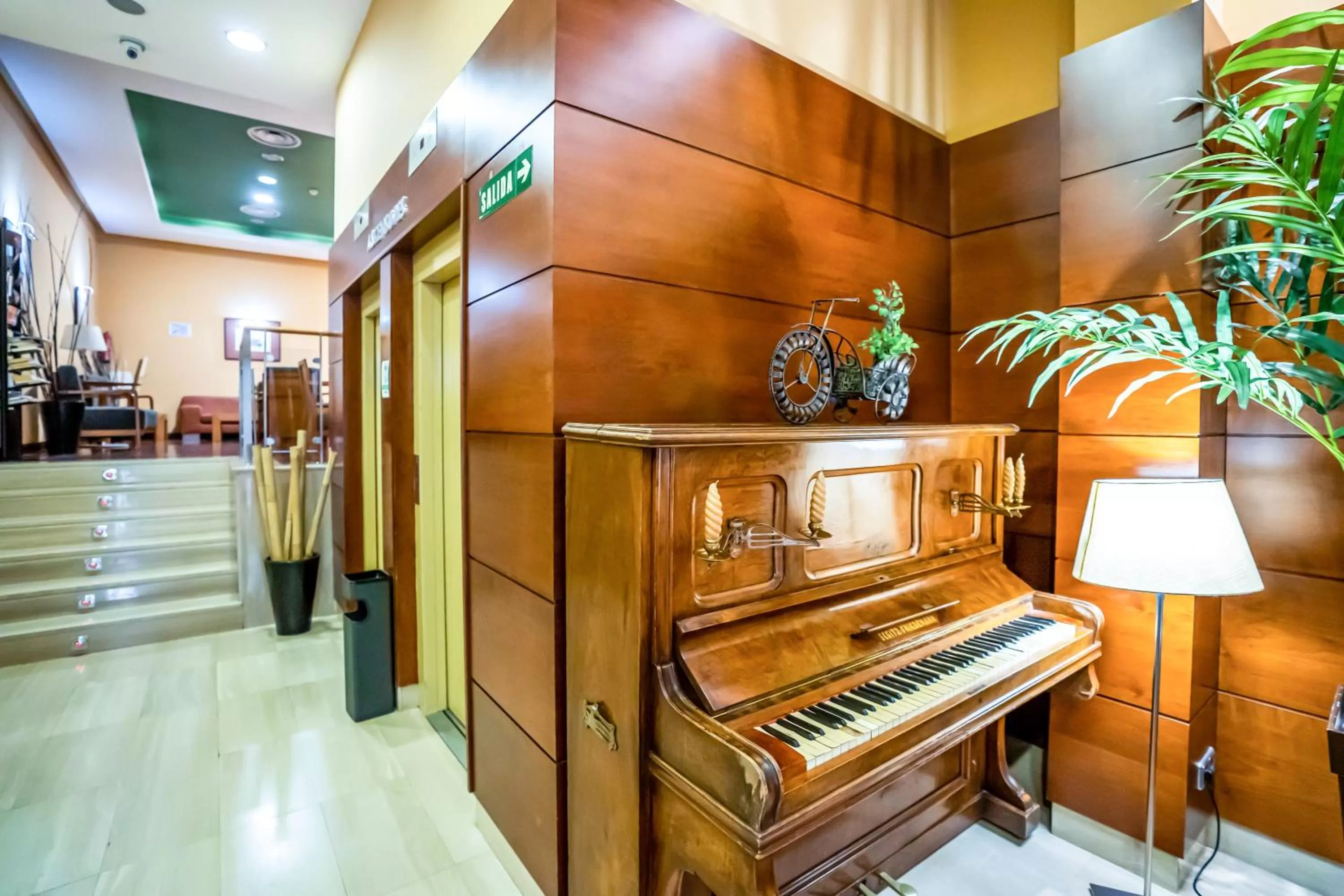 Lobby or reception in Victoria 4 Puerta del Sol