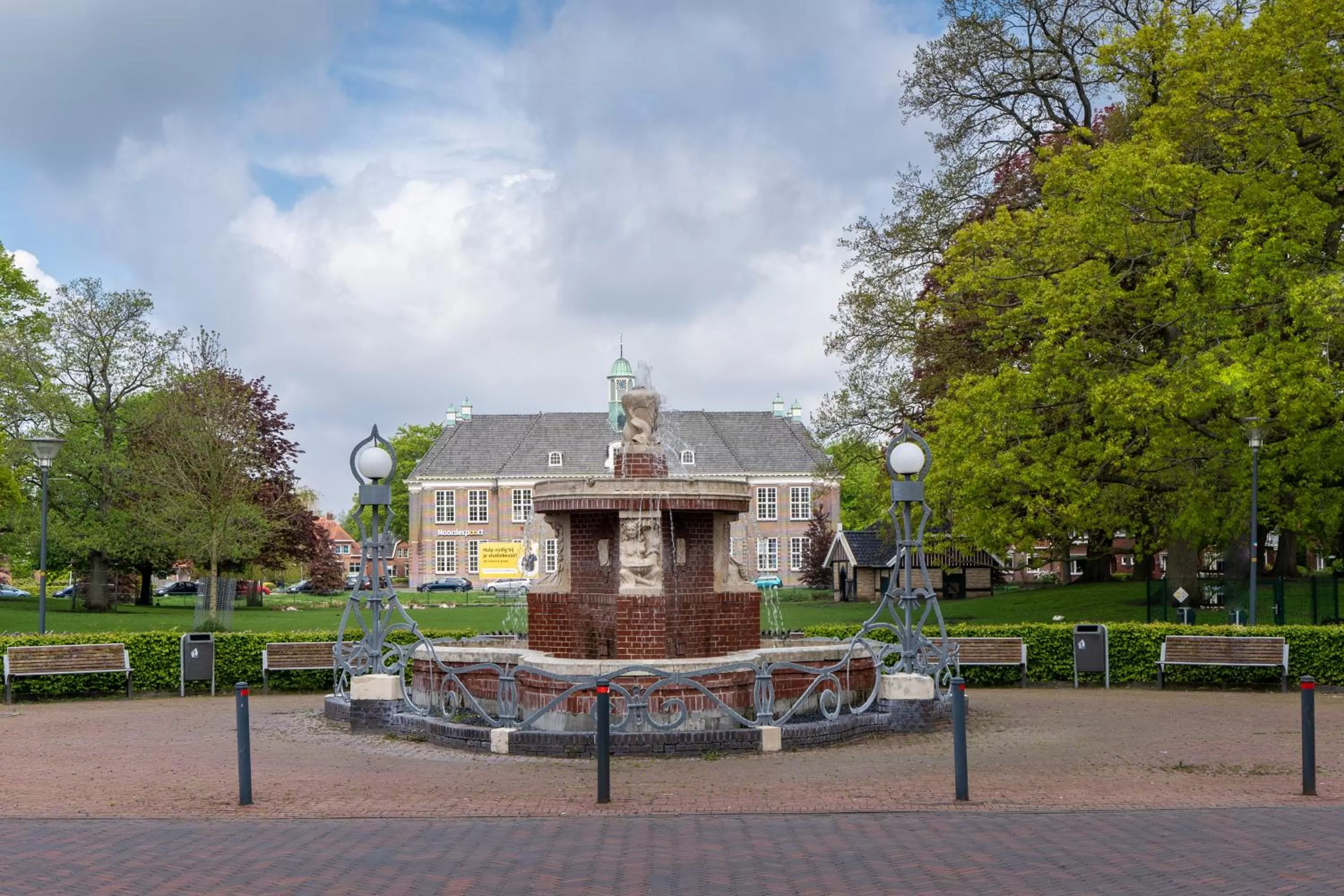 Nearby landmark, Property Building in Guesthouse Het Gouden Eiland