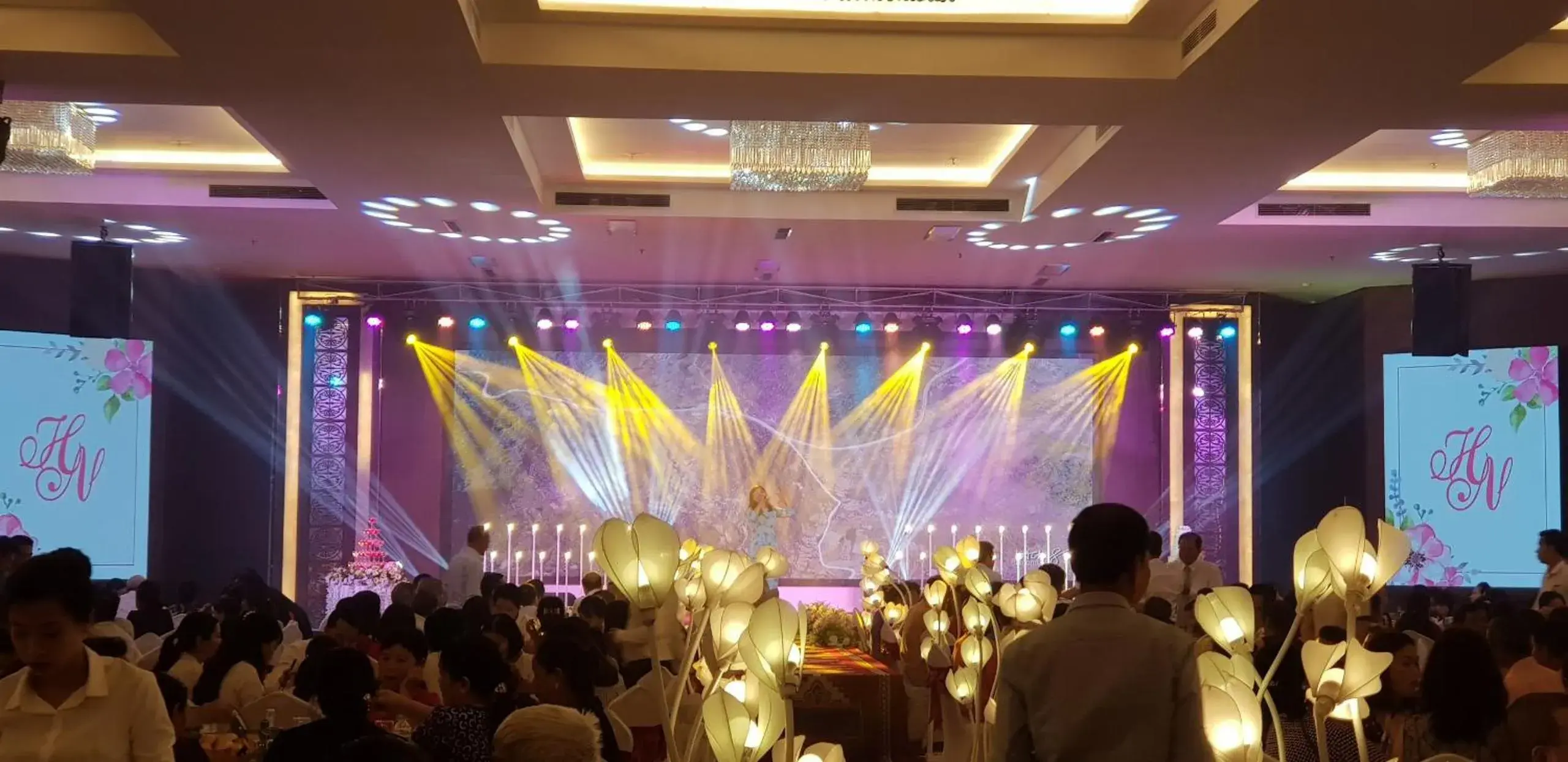 wedding, Evening Entertainment in Muong Thanh Thanh Hoa Hotel