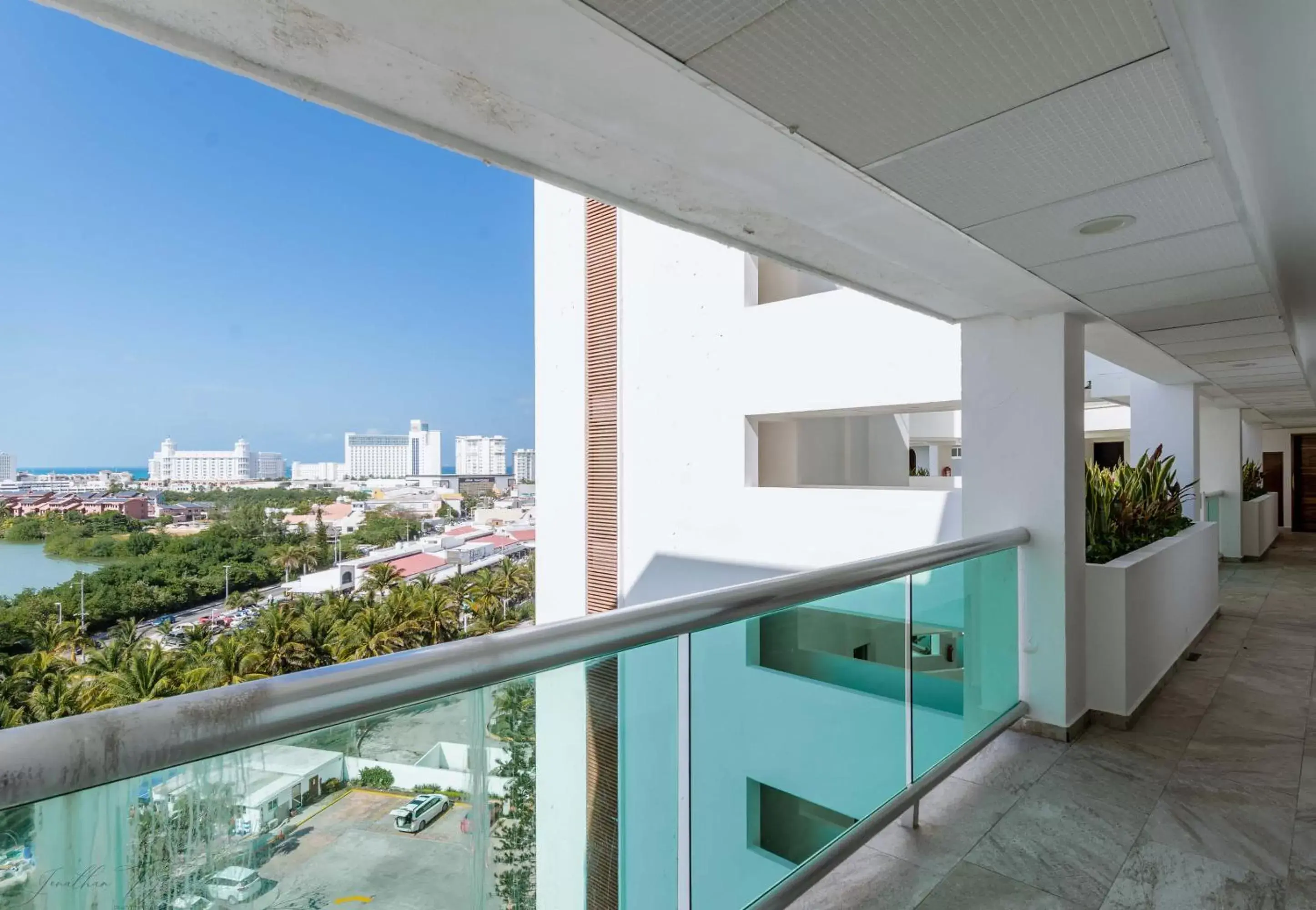 Balcony/Terrace in Ocean Dream Cancun by GuruHotel