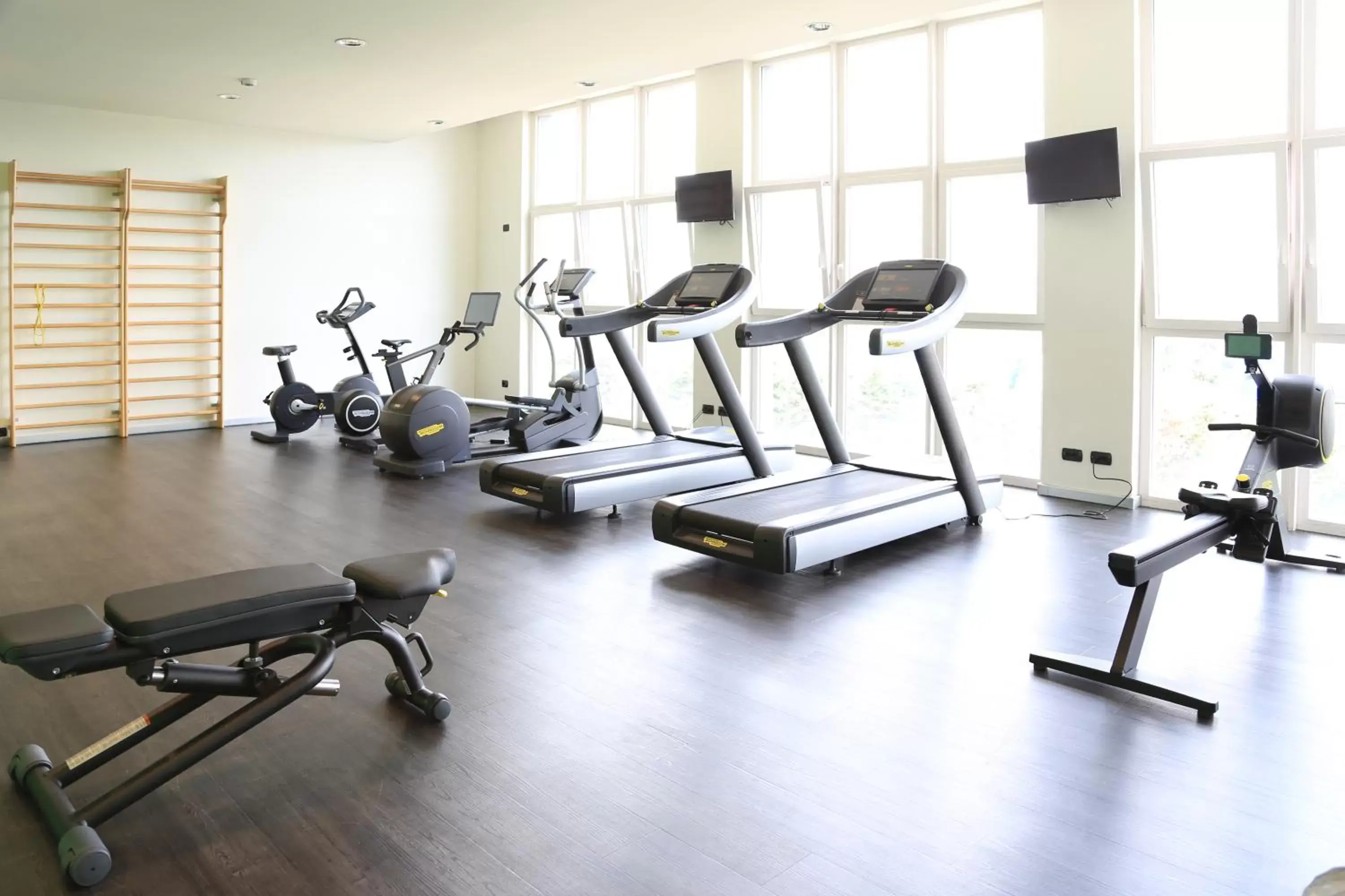 Fitness centre/facilities in Klima Hotel Milano Fiere Fitness centre/facilities in Klima Hotel Milano Fiere
