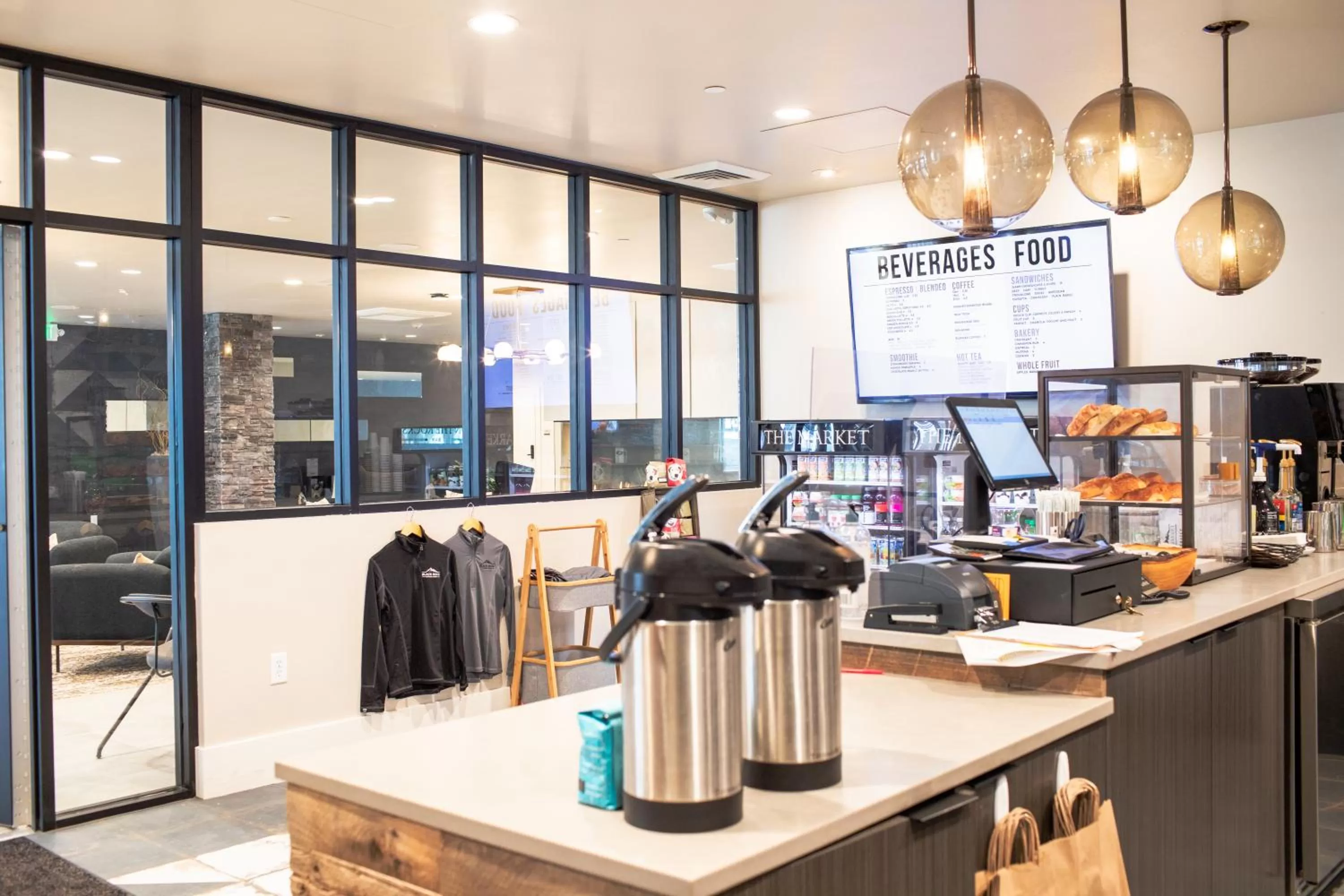 Restaurant/places to eat in Black Rock Mountain Resort