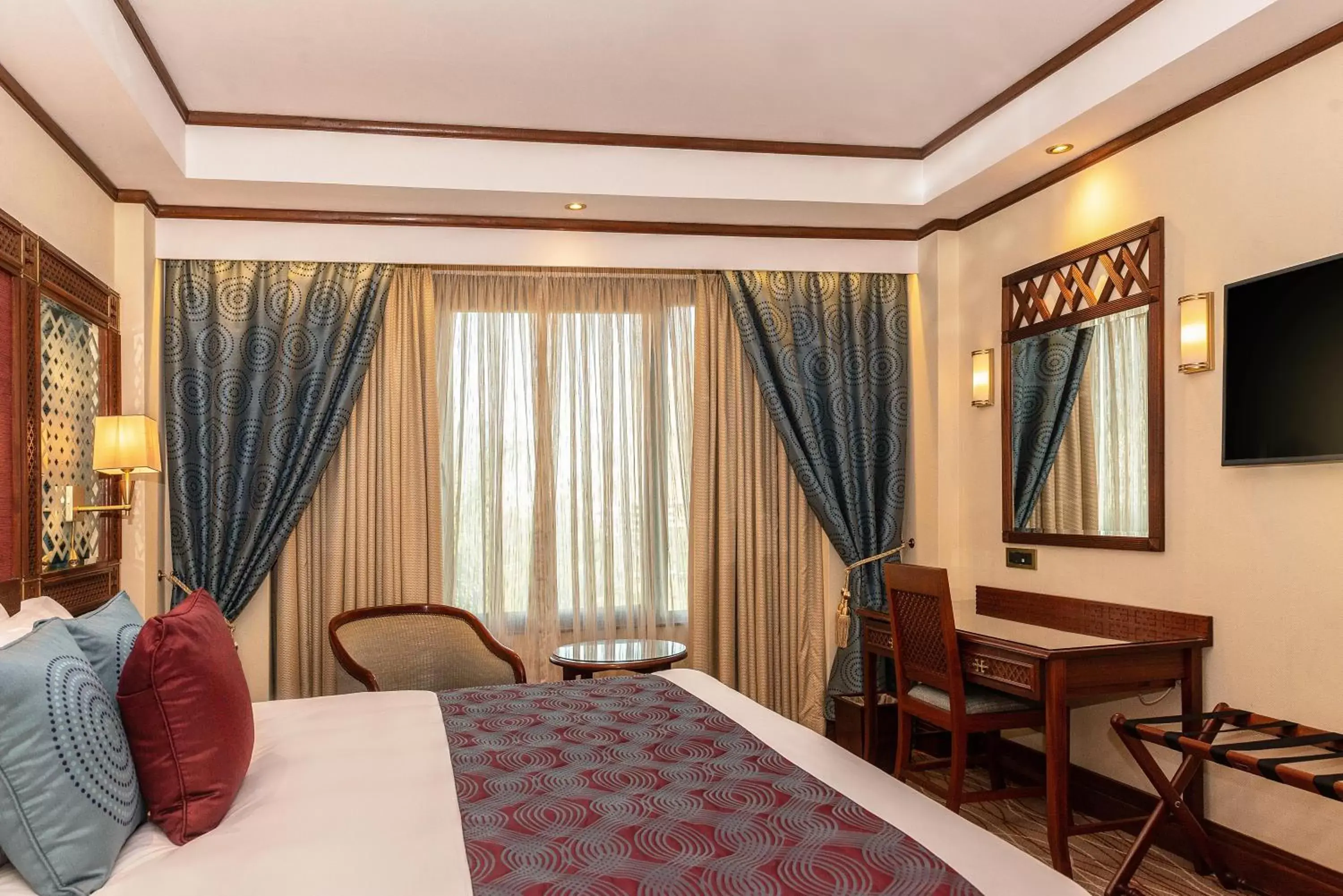 Bedroom, Bed in Nairobi Serena Hotel