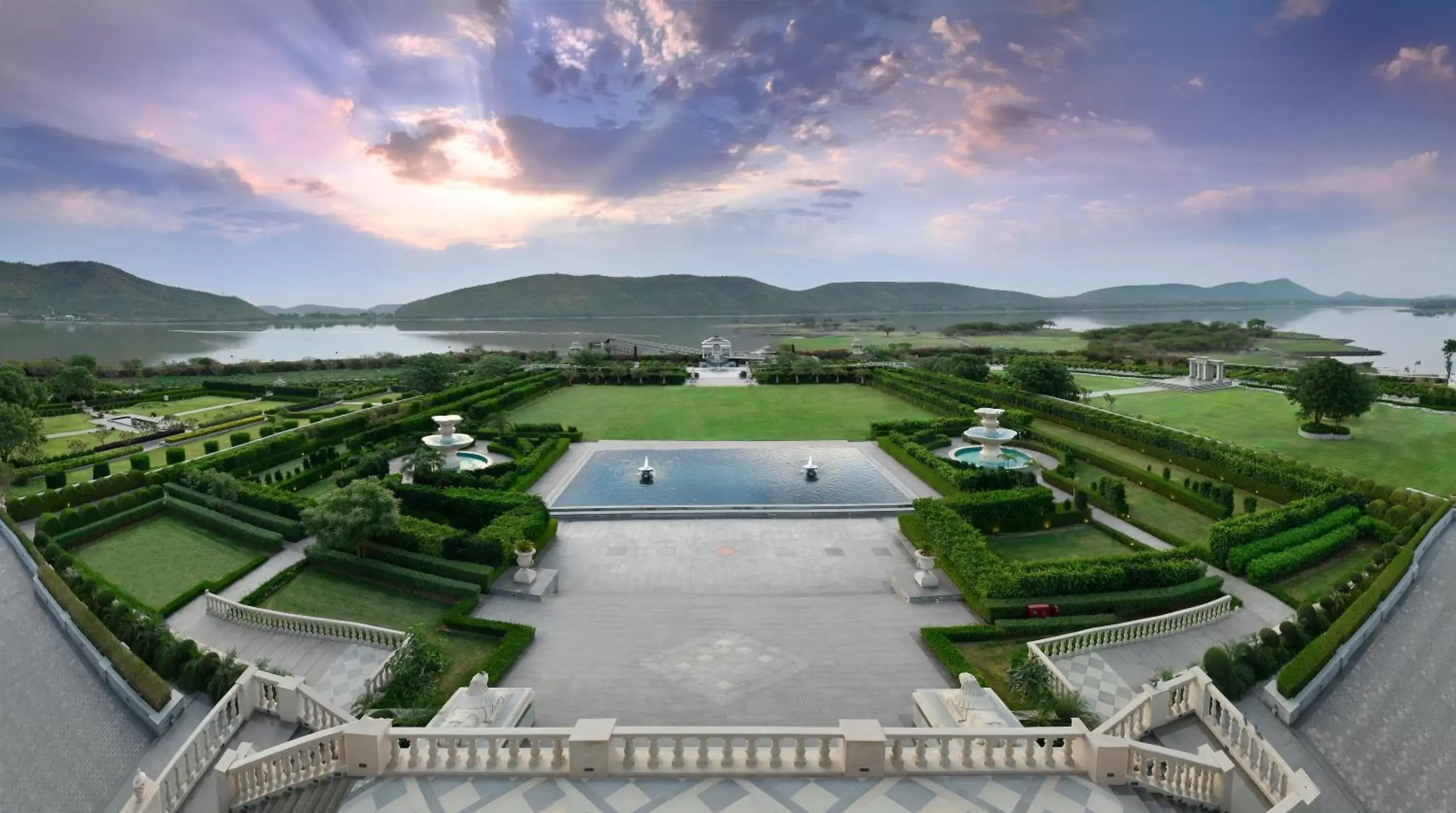 Bird's eye view, Bird's-eye View in Raffles Udaipur