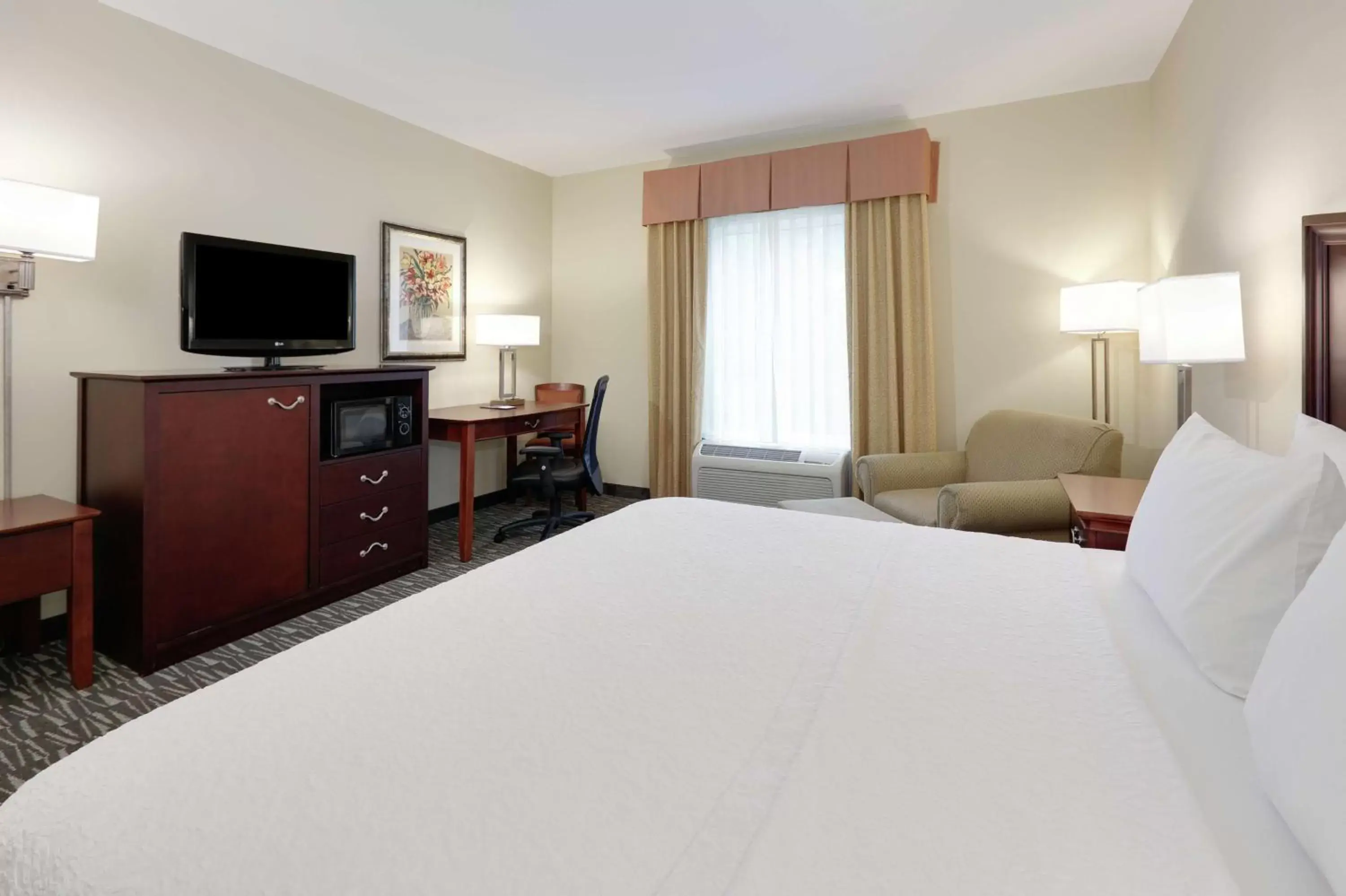 Bedroom, Bed in Hampton Inn & Suites Southern Pines-Pinehurst