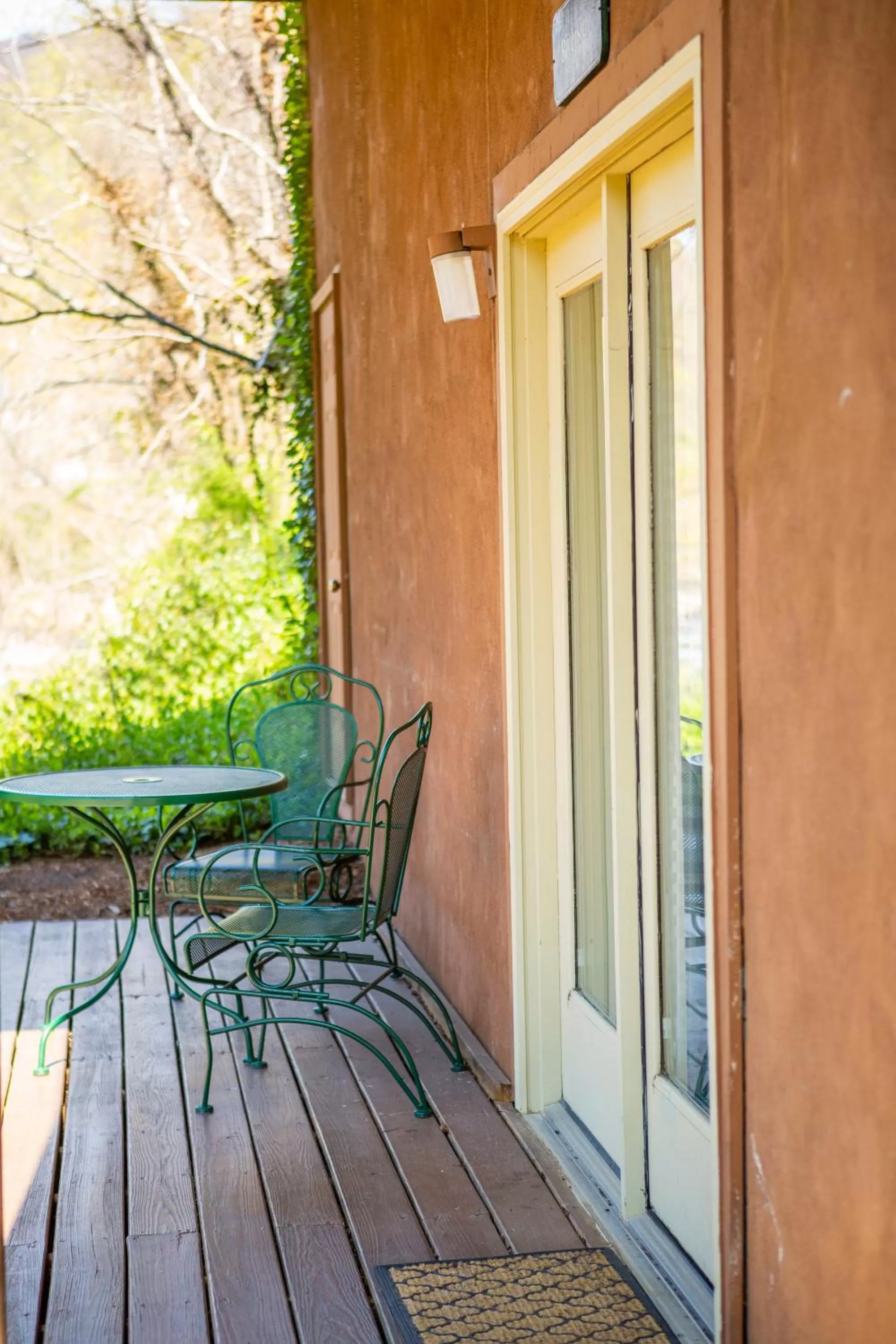 Patio, Balcony/Terrace in The Chimney Rock Inn & Cottages