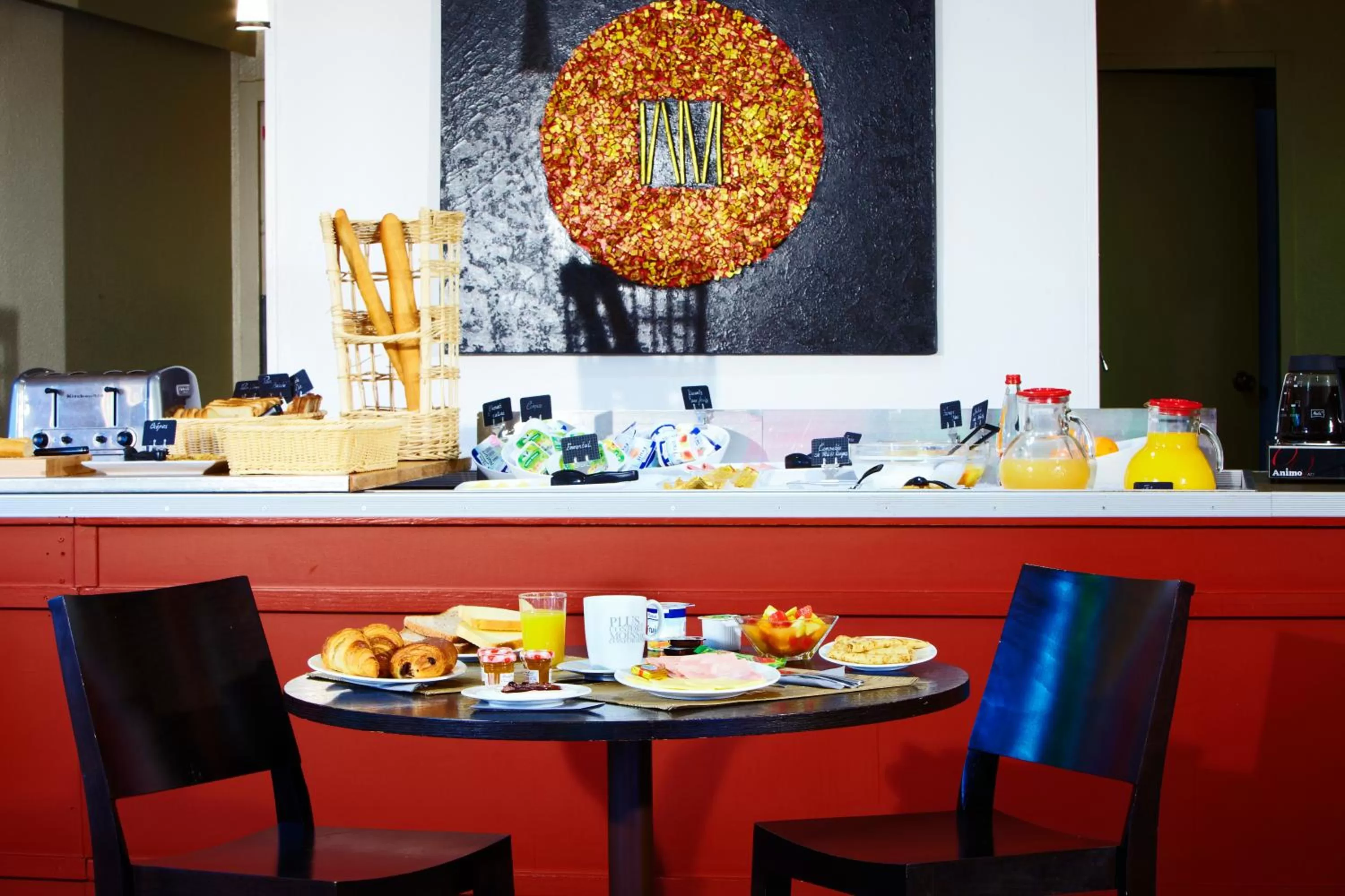 Restaurant/places to eat in Kyriad Angers Sud Ponts-De-Cé