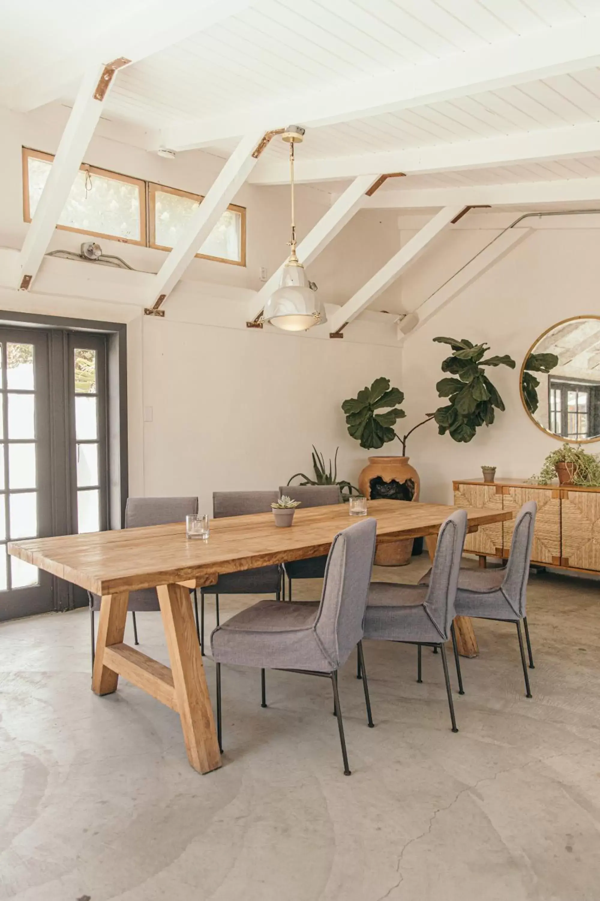 Dining area in Calamigos Guest Ranch and Beach Club