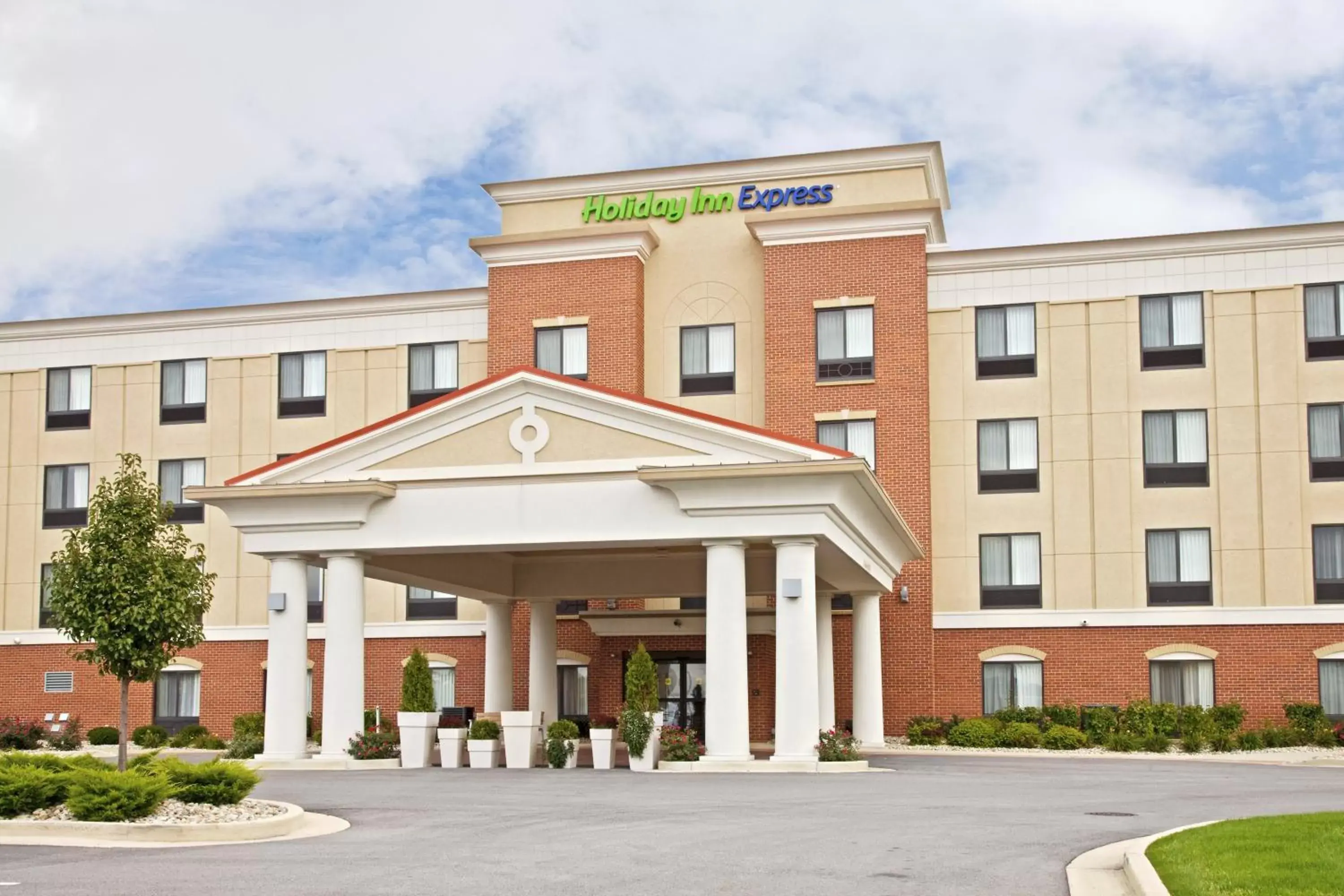Property Building in Holiday Inn Express - Indianapolis - Southeast, an IHG Hotel