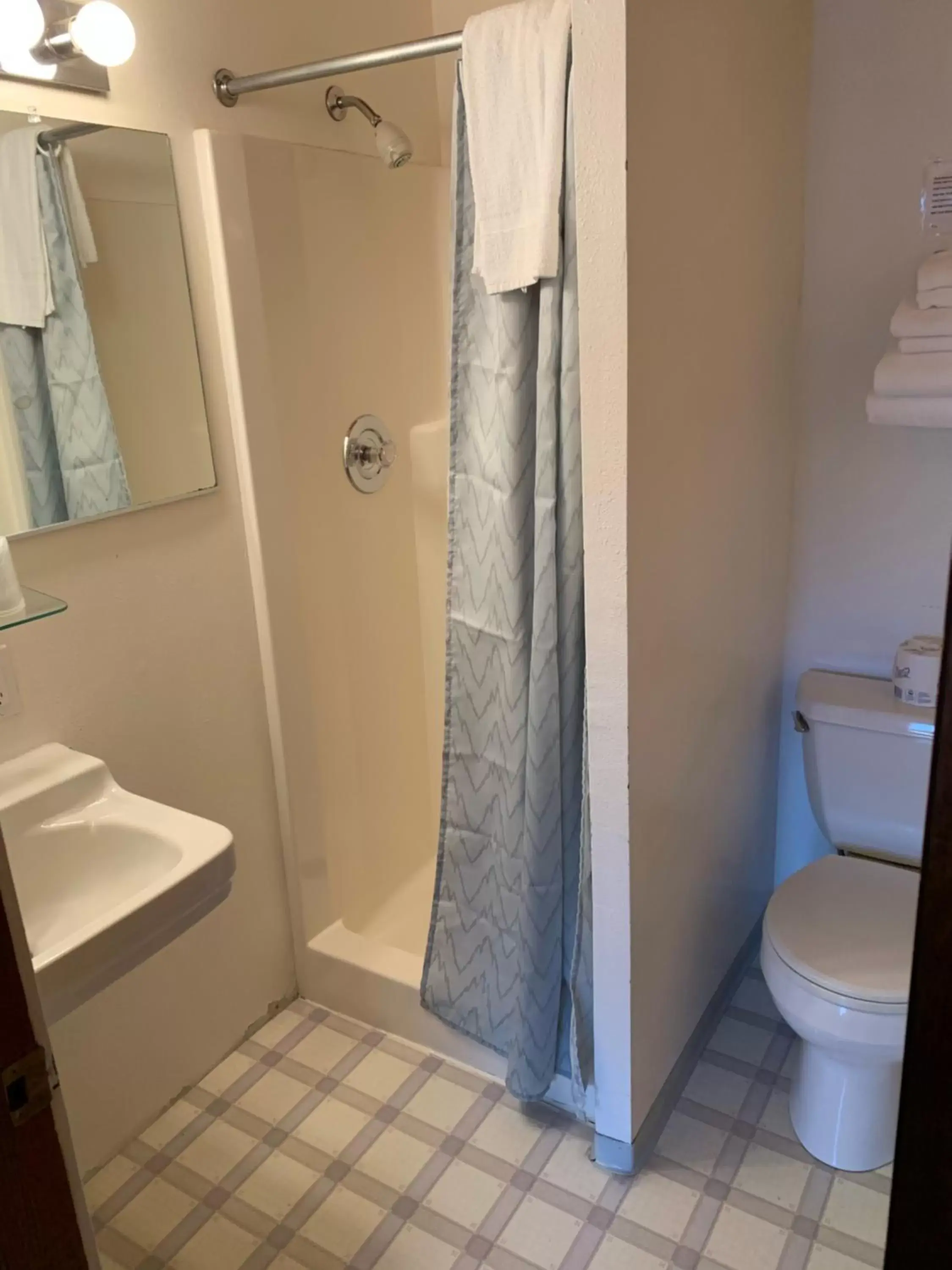 Curley's Resort & Dive Center Curley's Resort & Dive Center