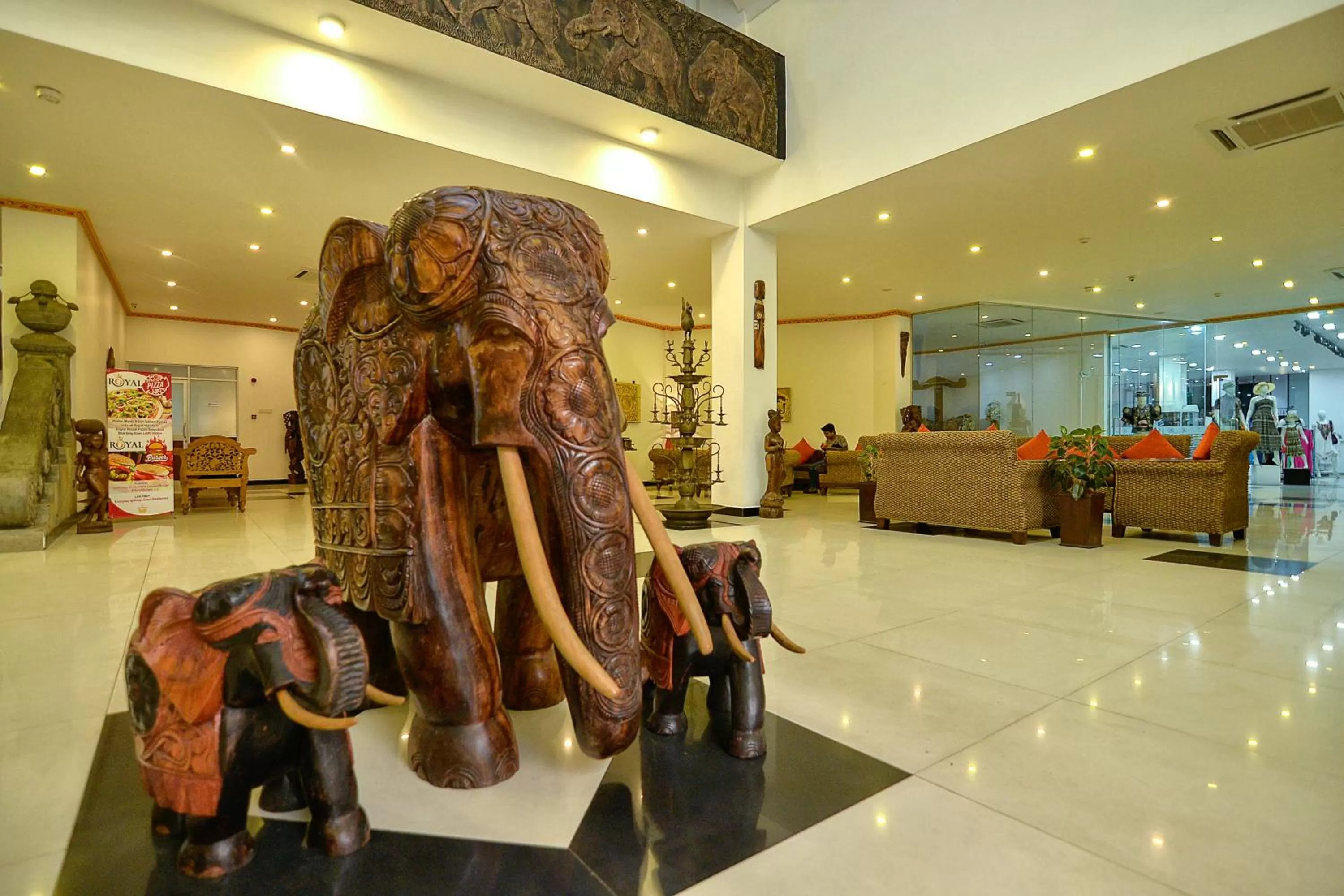 Lobby or reception in Royal Kandyan Hotel