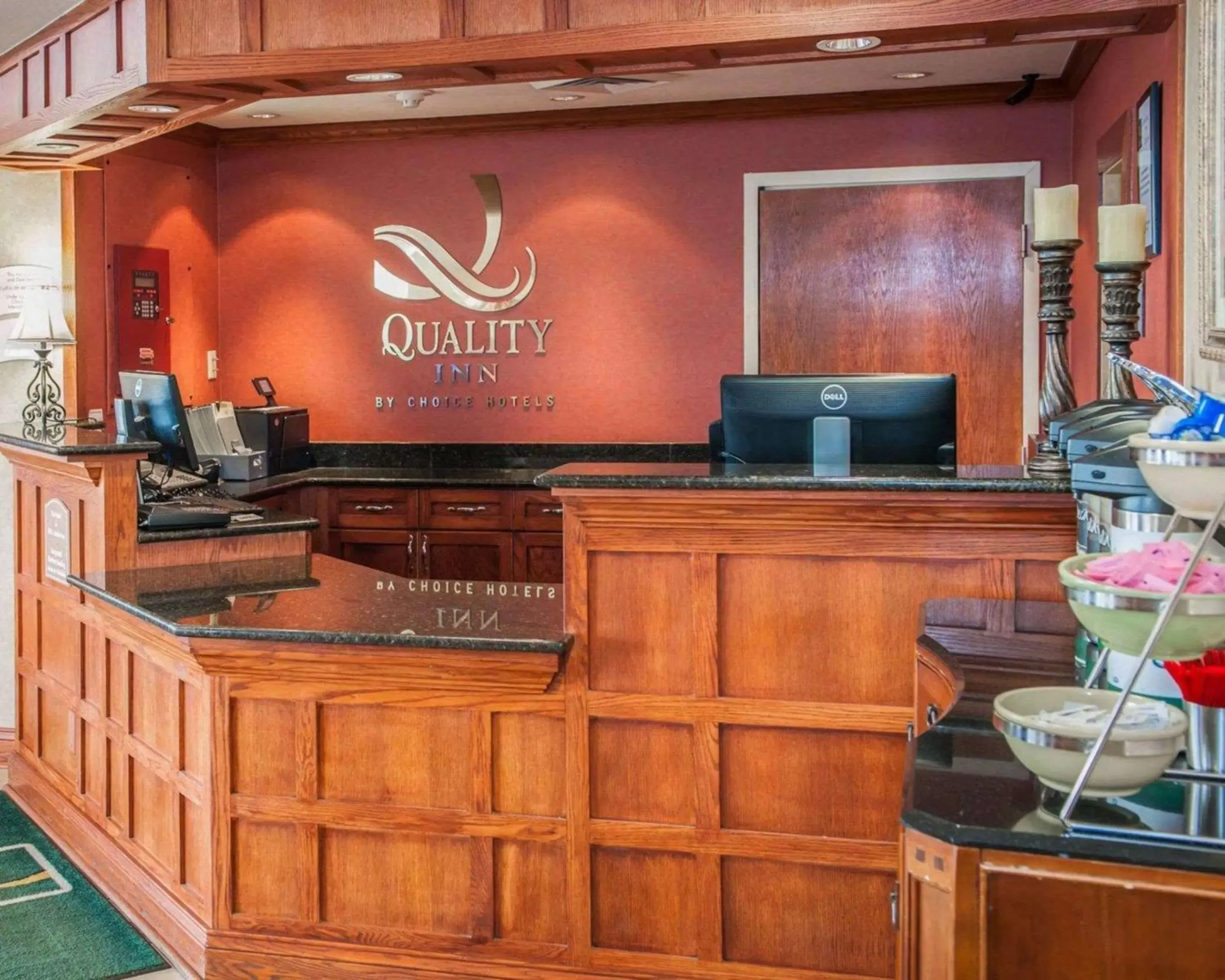 Lobby or reception in Quality Inn Indianapolis