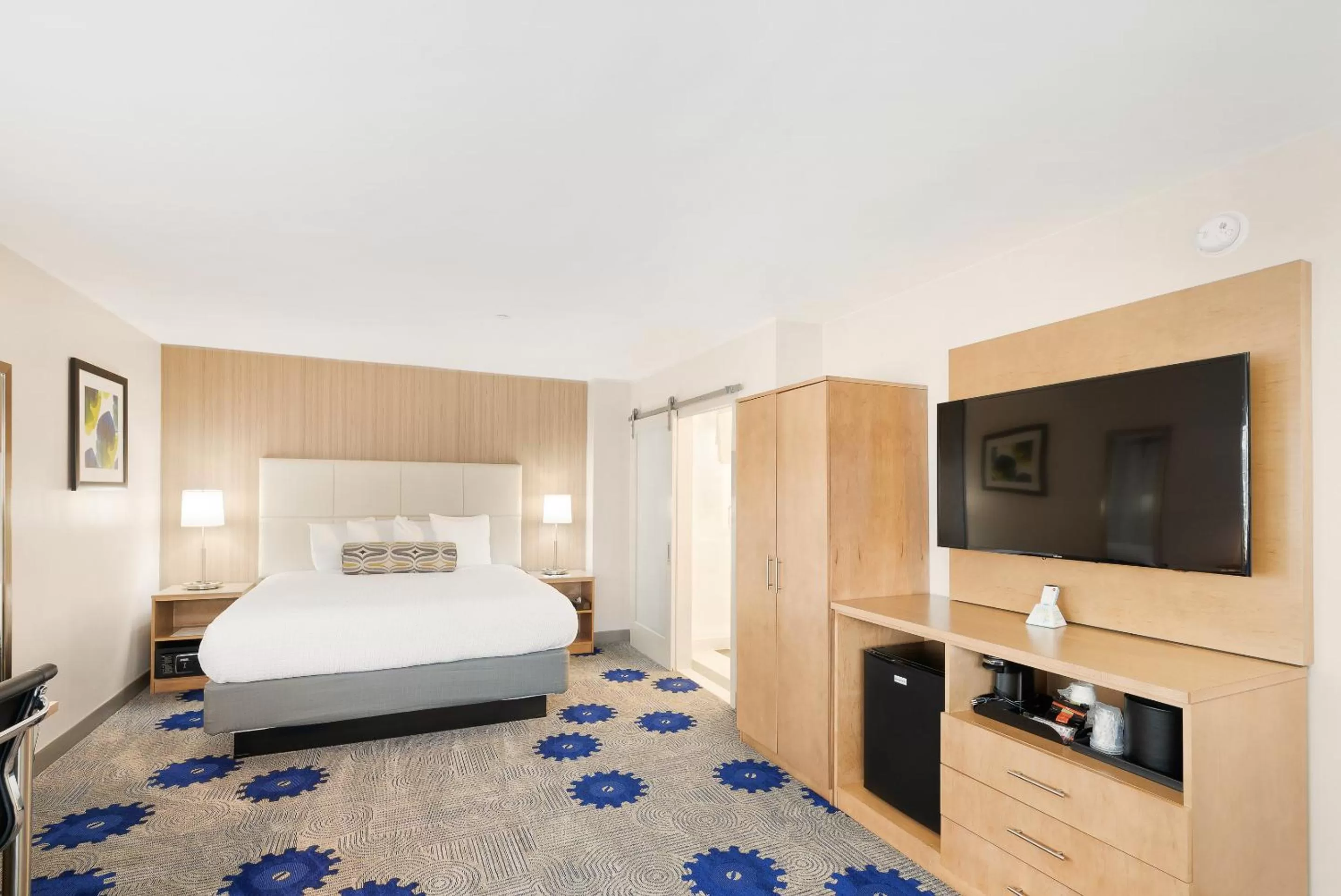 Bed in Best Western Red Coach Inn