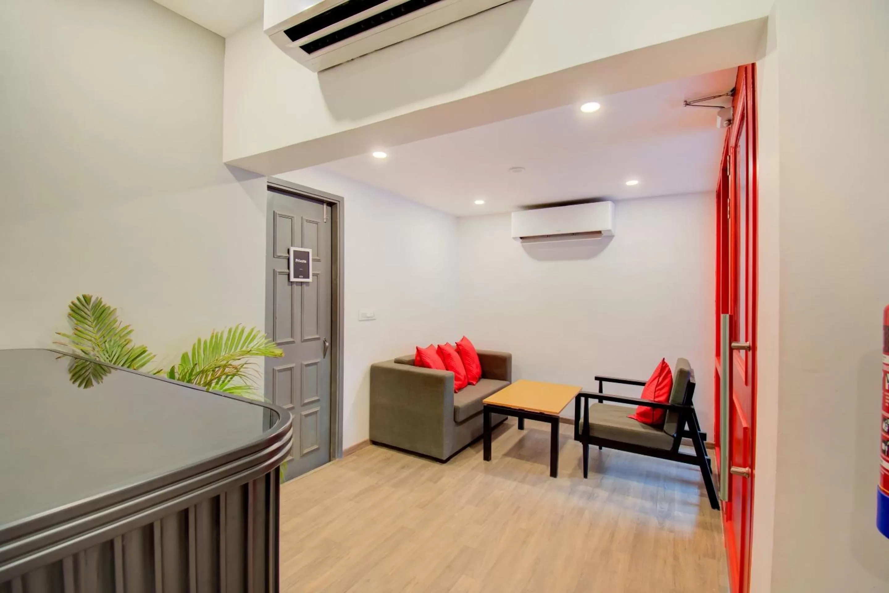 Living room in Hotel Maitrayee