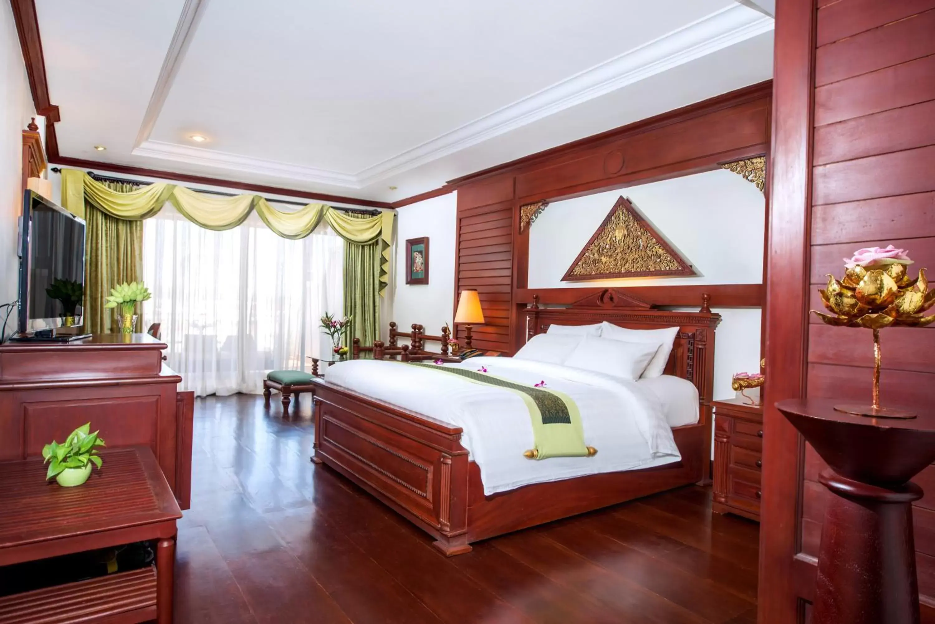 Bedroom, Bed in THE PRIVILEGE FLOOR by Borei Angkor