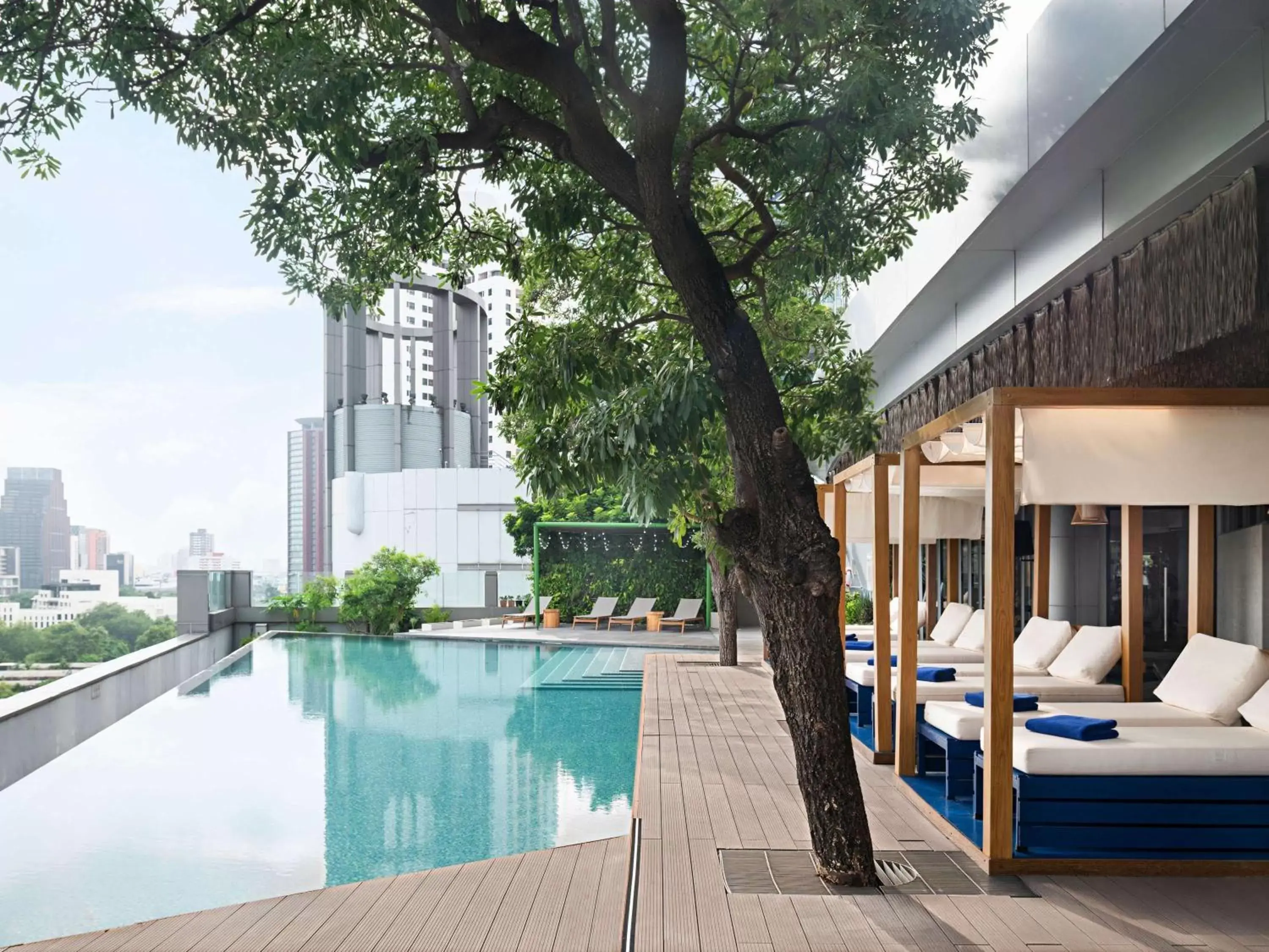 Property building, Swimming Pool in Novotel Bangkok Platinum Pratunam