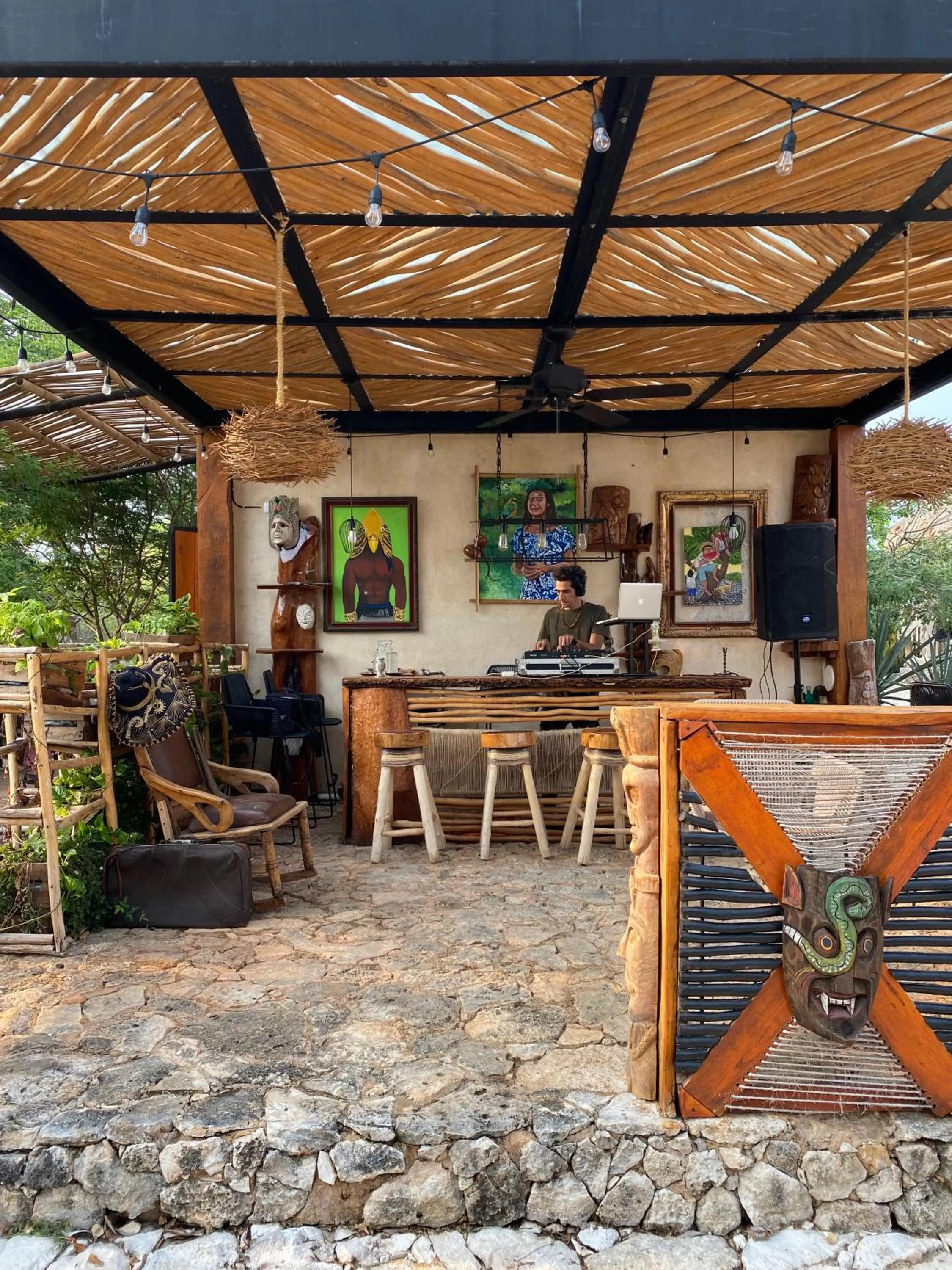 Lobby or reception in RESET ATEMPORAL