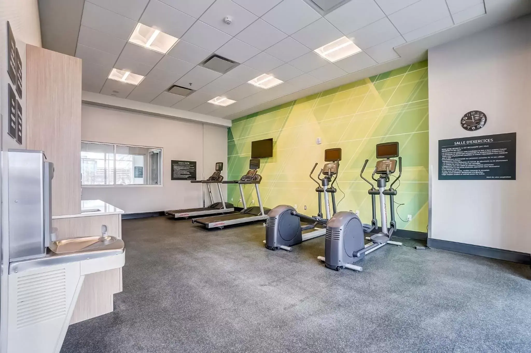 Fitness centre/facilities in Holiday Inn Gatineau - Ottawa by IHG Fitness centre/facilities in Holiday Inn Gatineau - Ottawa by IHG