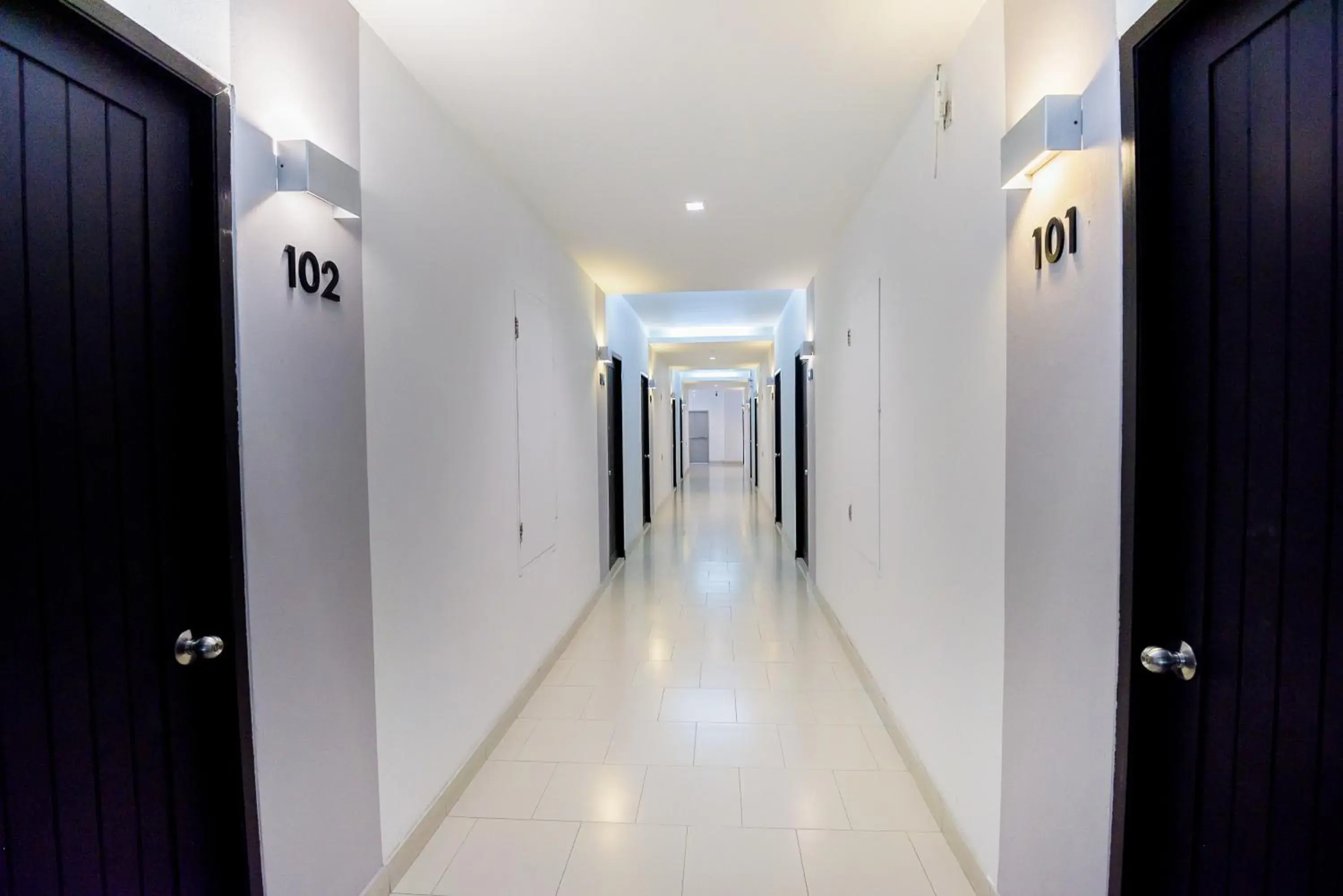 Property building in Hotel J Residence Pattaya Property building in Hotel J Residence Pattaya