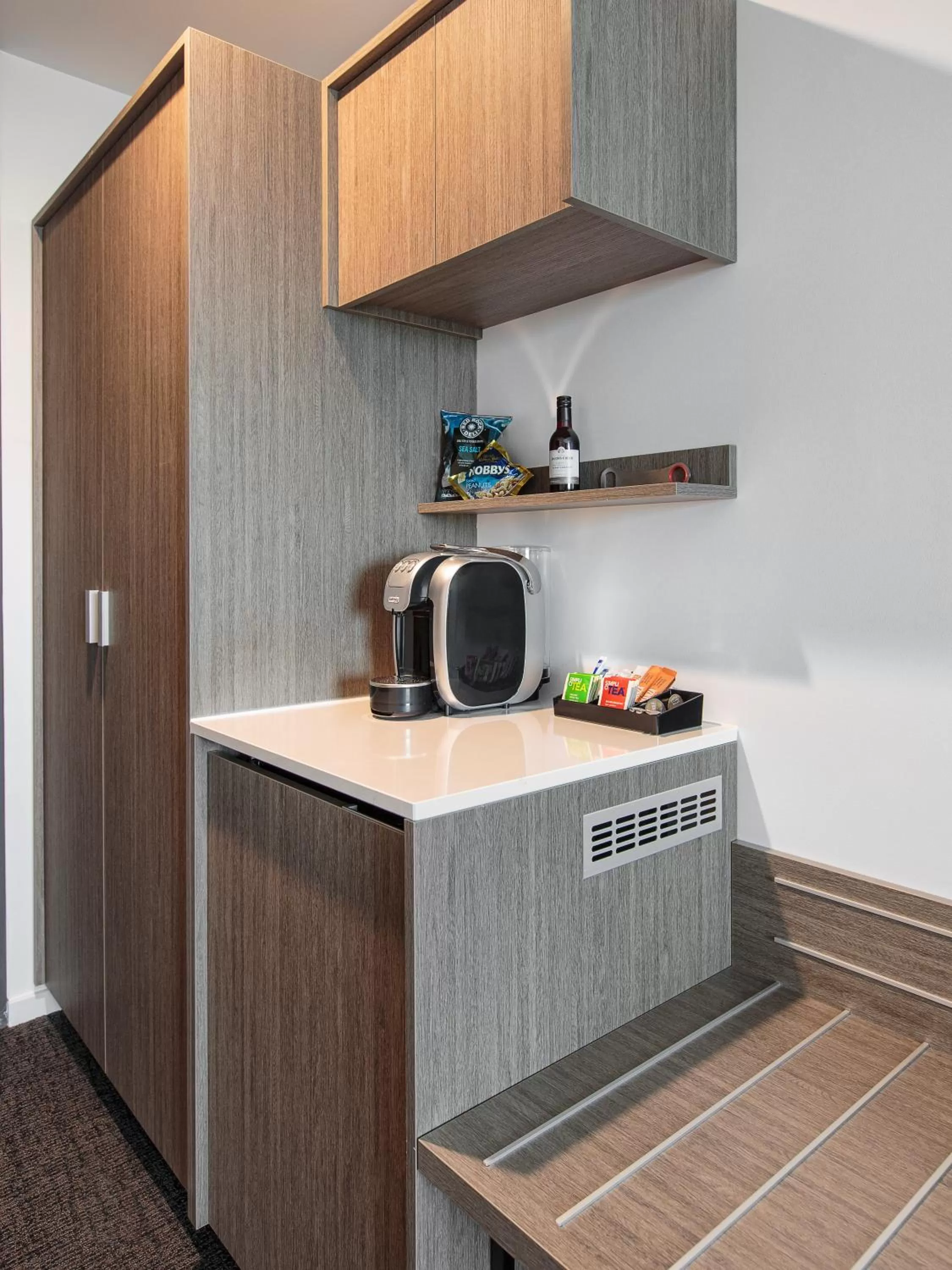 Coffee/tea facilities in Mercure Sunshine Coast Kawana Waters