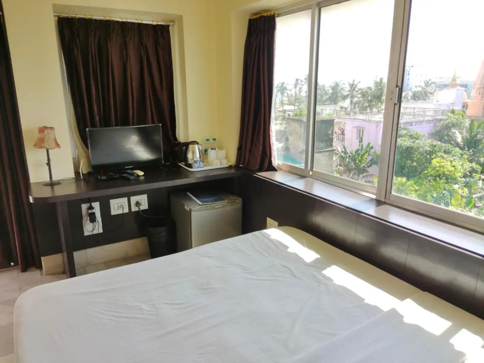 City view, Bed in Gandhara Hotel