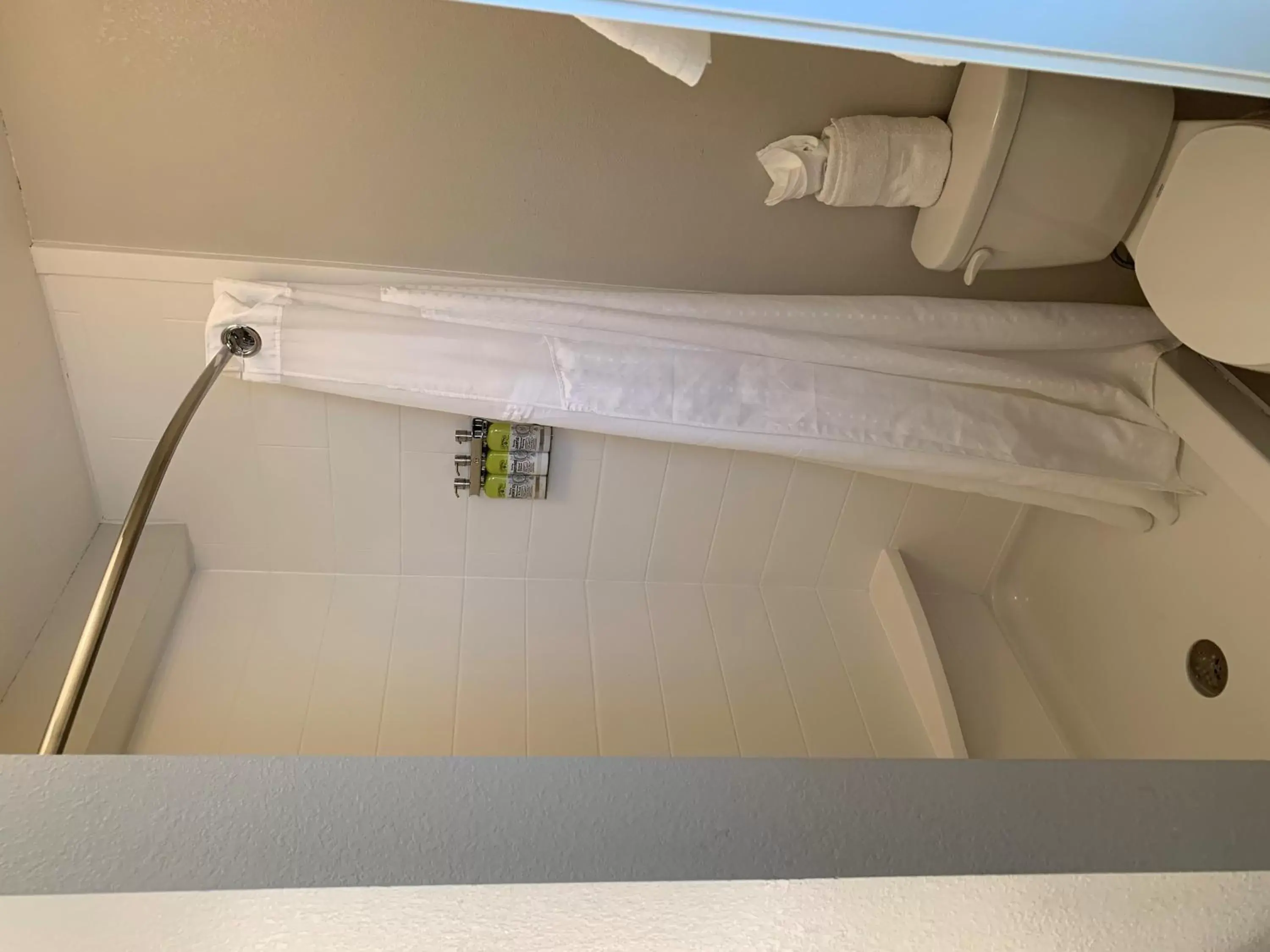 Shower, Bathroom in Holiday Inn Express - Minneapolis West - Plymouth, an IHG Hotel