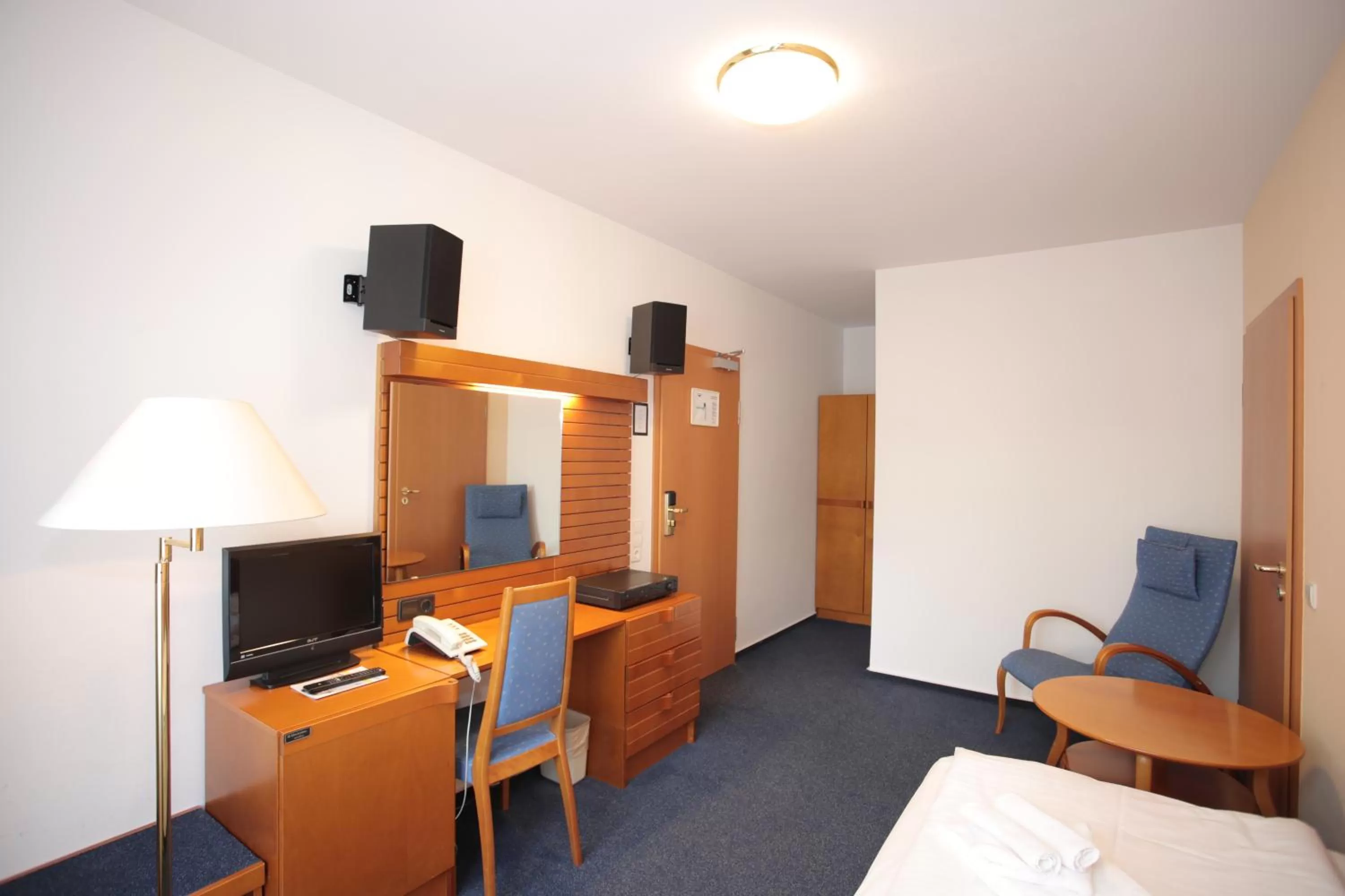 Bedroom, Bed in Hotel am See