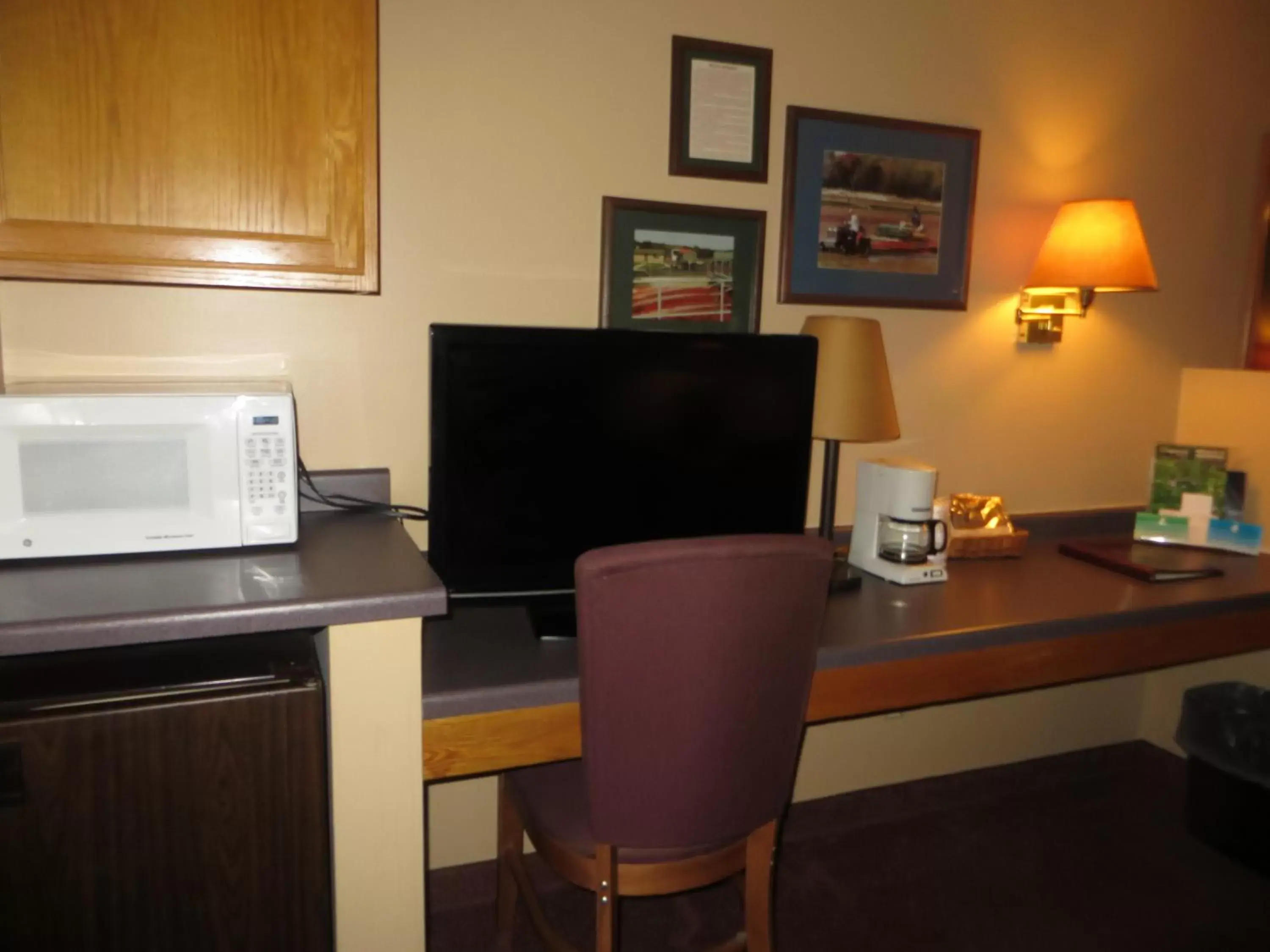 Living room in Cranberry Country Lodge Living room in Cranberry Country Lodge
