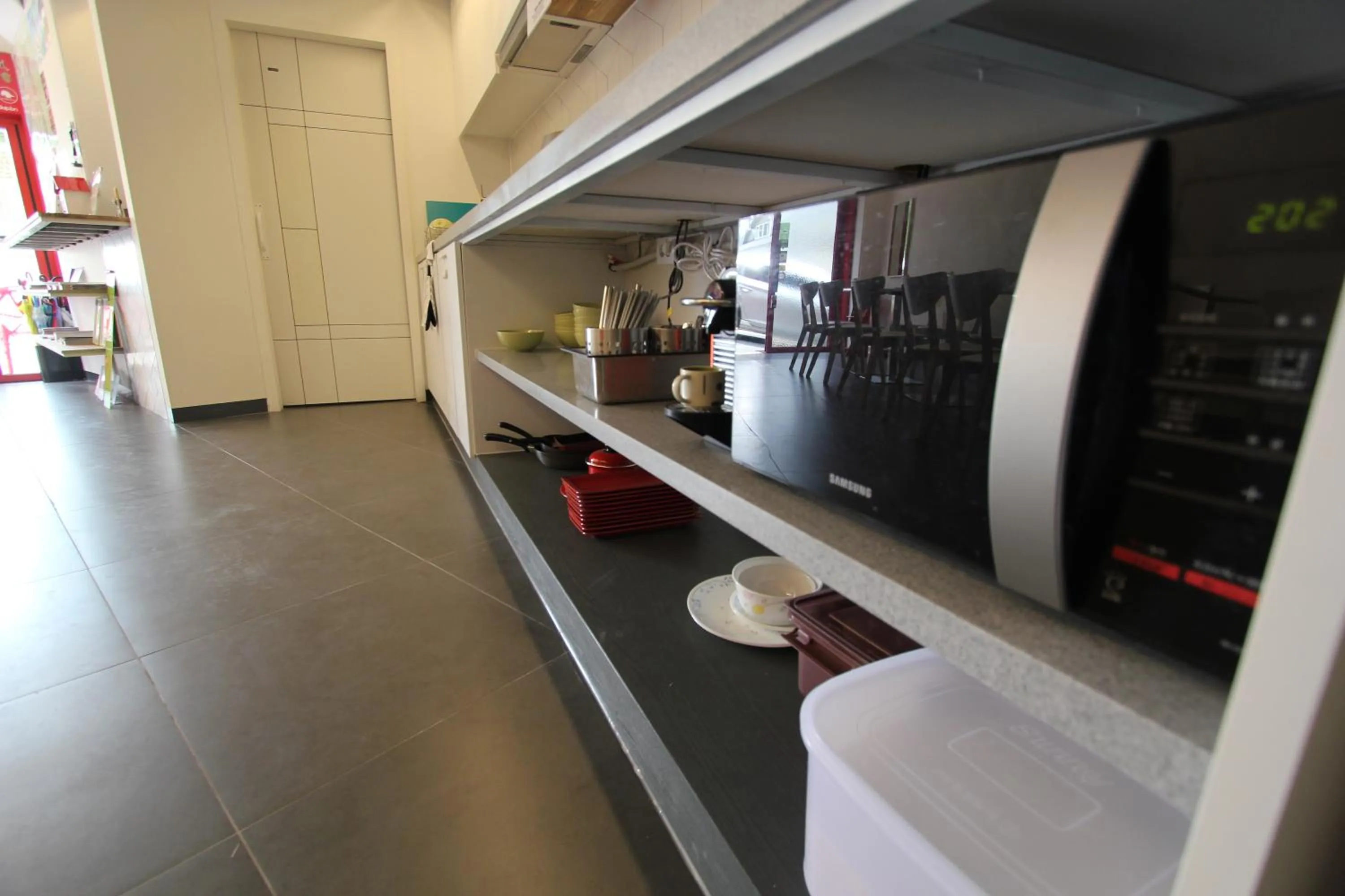 Restaurant/places to eat in B My Guesthouse