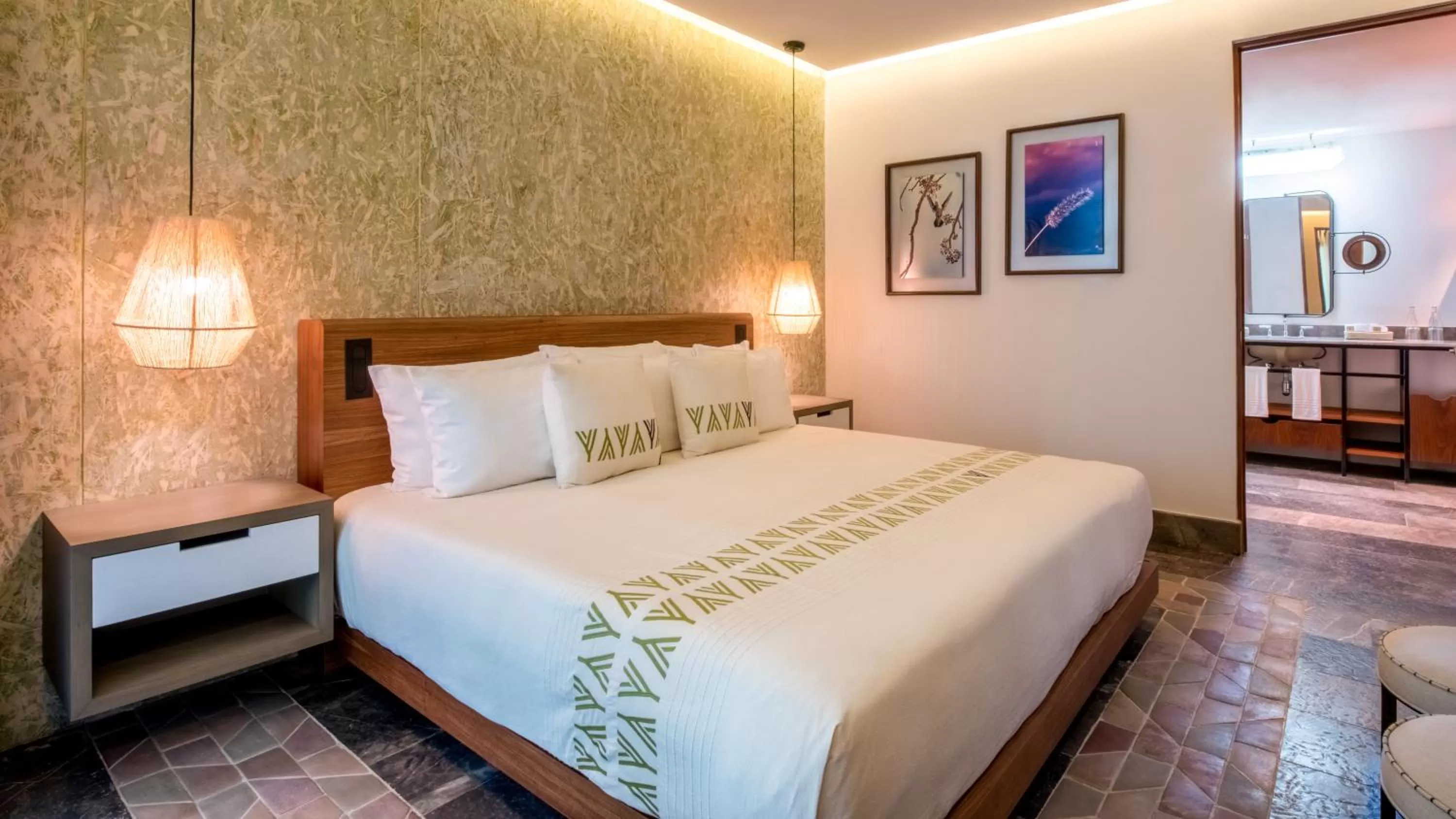 Photo of the whole room, Bed in Las Brisas Merida