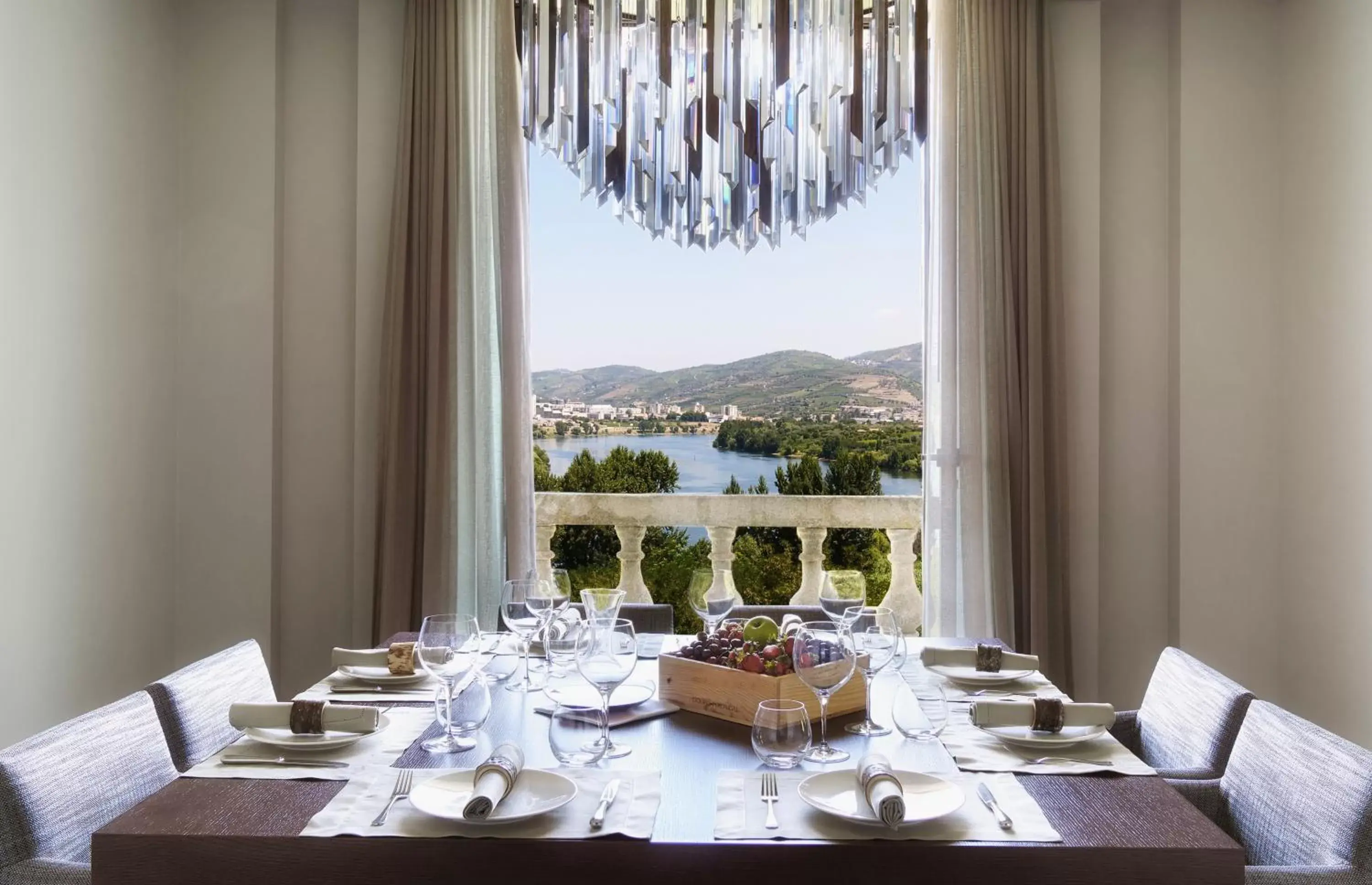 Dining area, Restaurant/Places to Eat in Six Senses Douro Valley