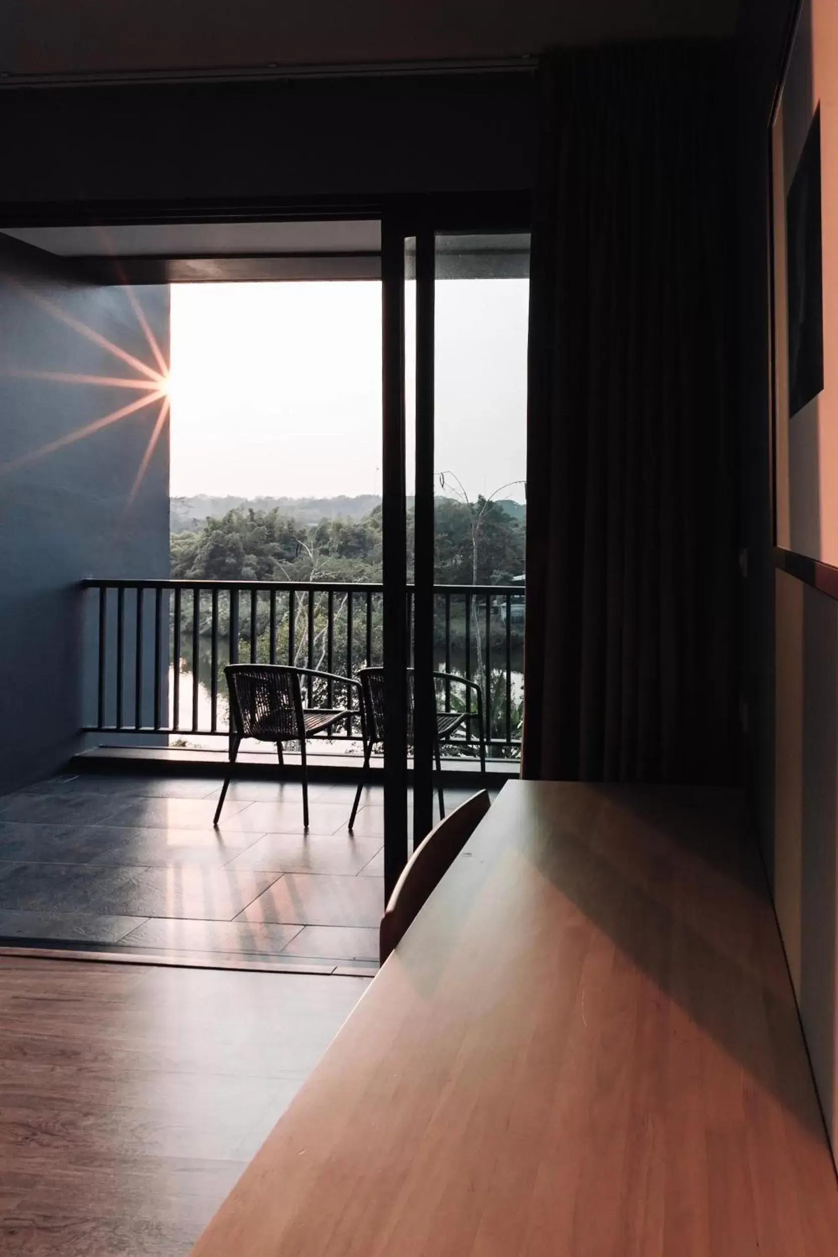 Balcony/Terrace in Riverawan Hotel